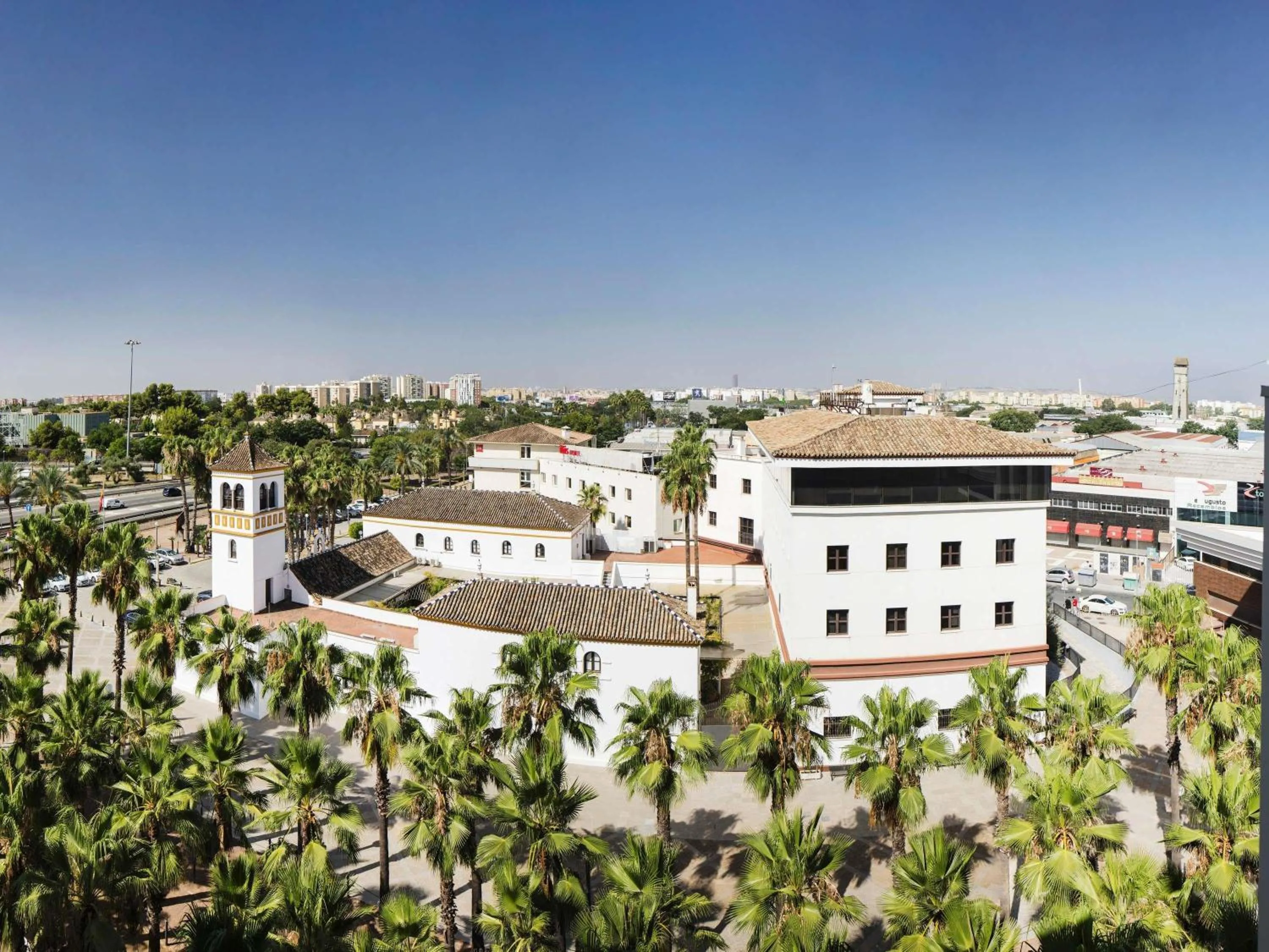 Property building in Ibis Budget Sevilla Aeropuerto