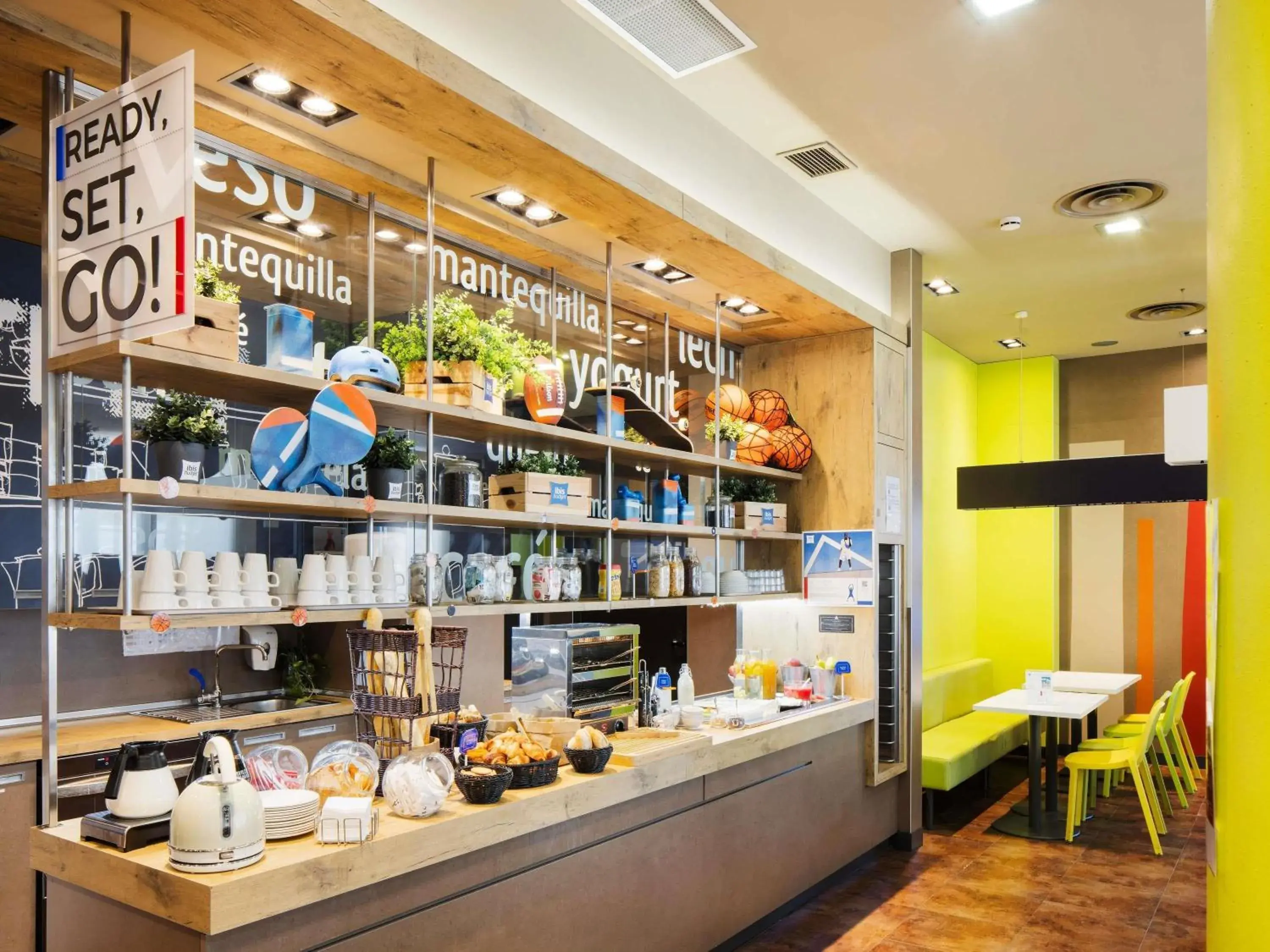 Breakfast in Ibis Budget Sevilla Aeropuerto Breakfast in Ibis Budget Sevilla Aeropuerto