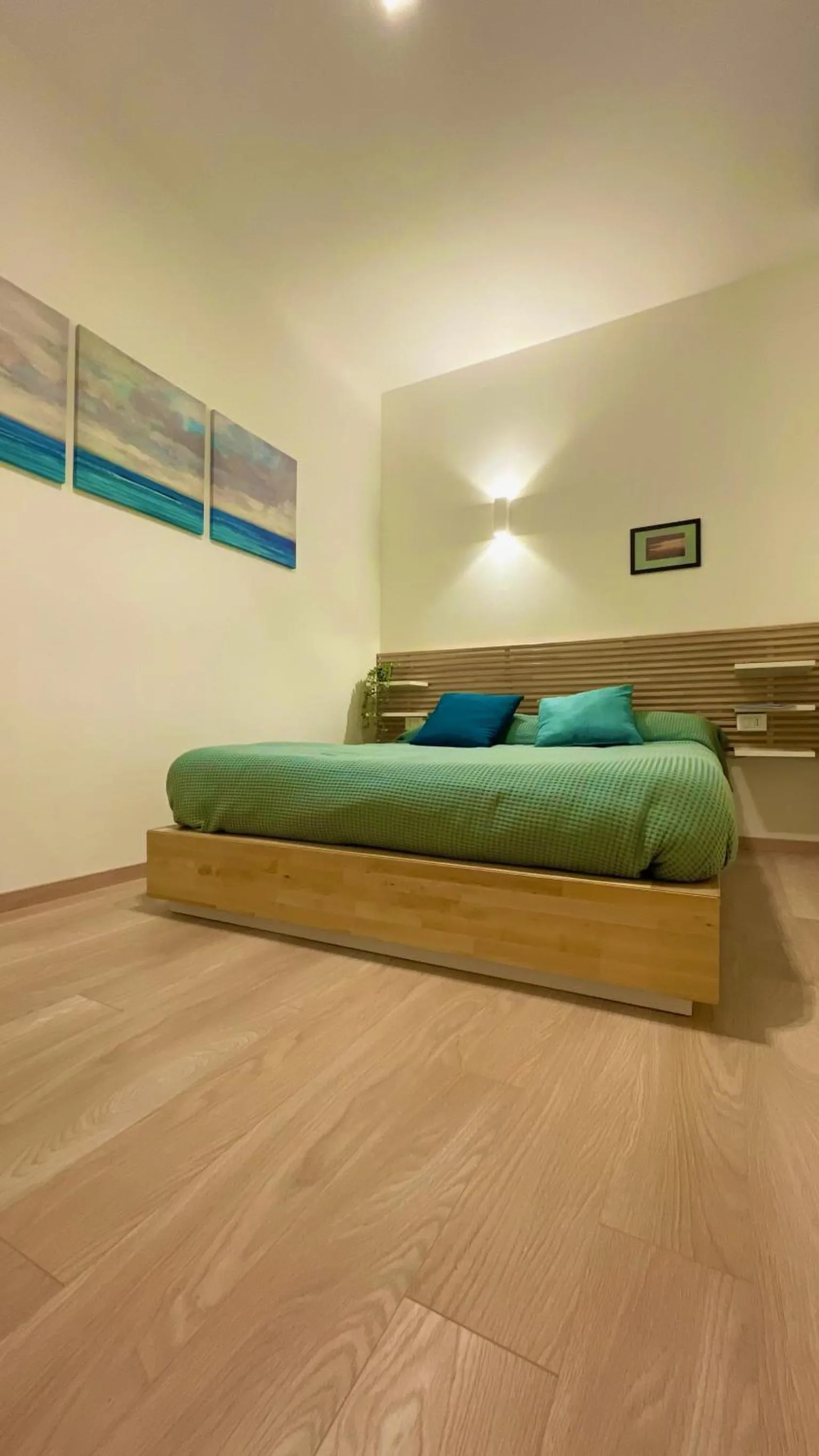 Residence Neverin Luxury Apartments-Private Garage
