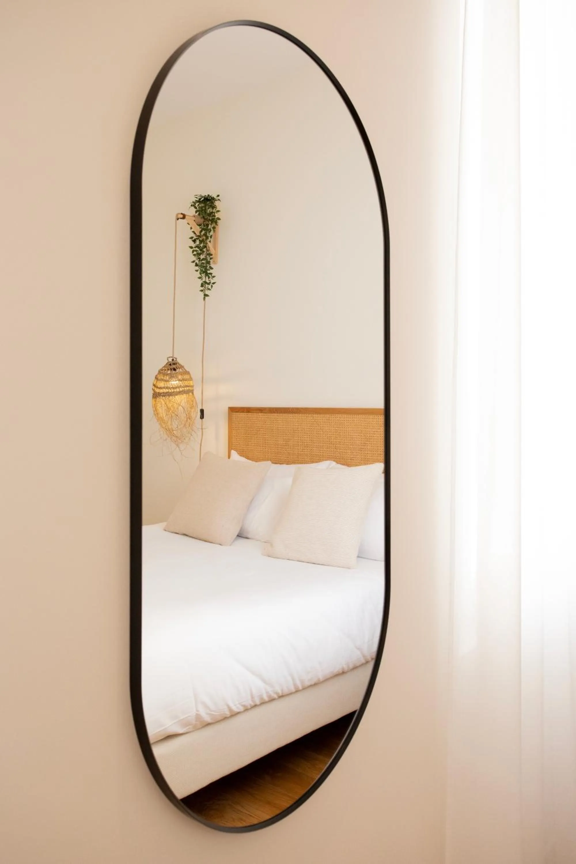 Photo of the whole room, Bed in Les Clés Secrètes