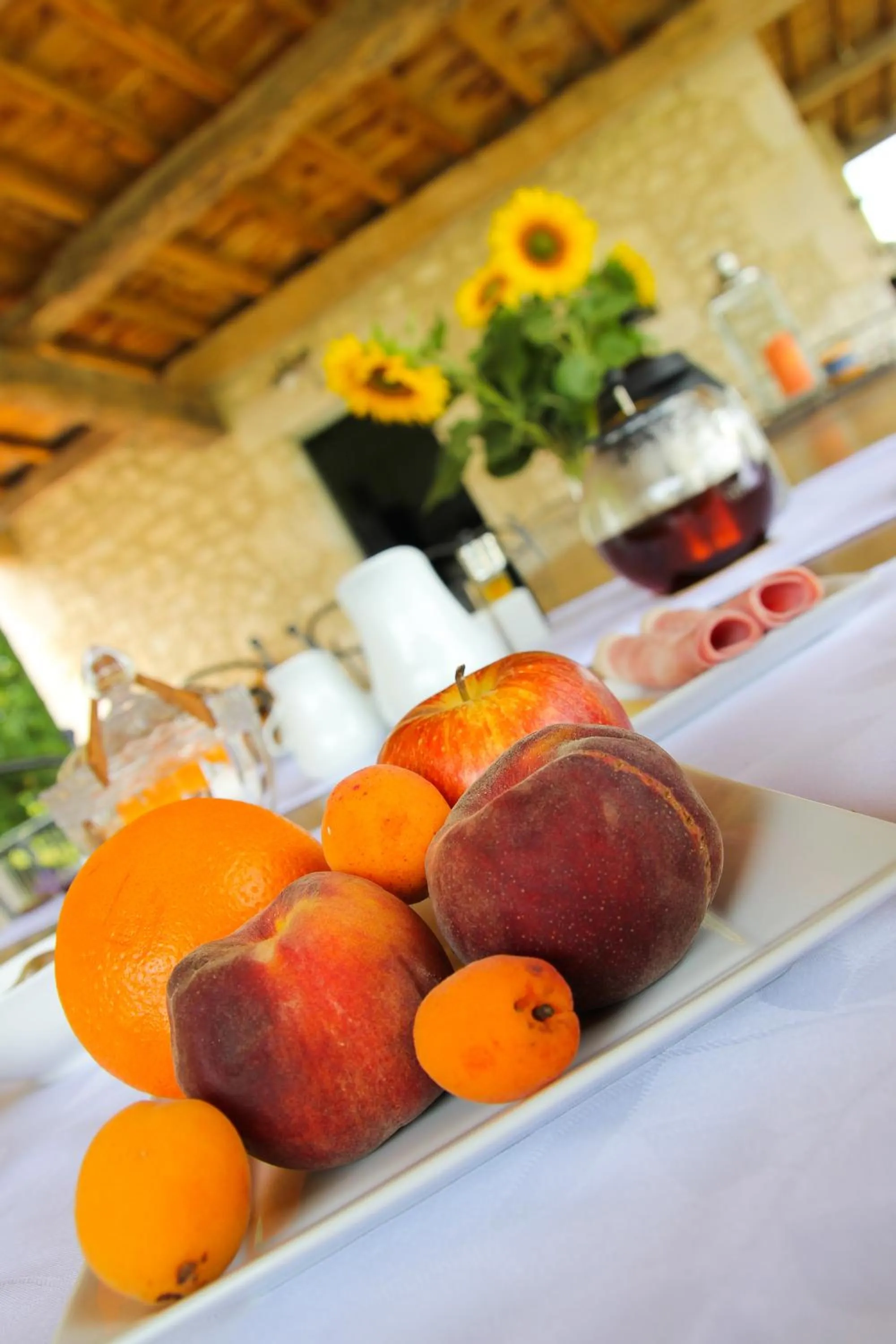 Breakfast in Chambres d'hôtes Domaine de Nazère