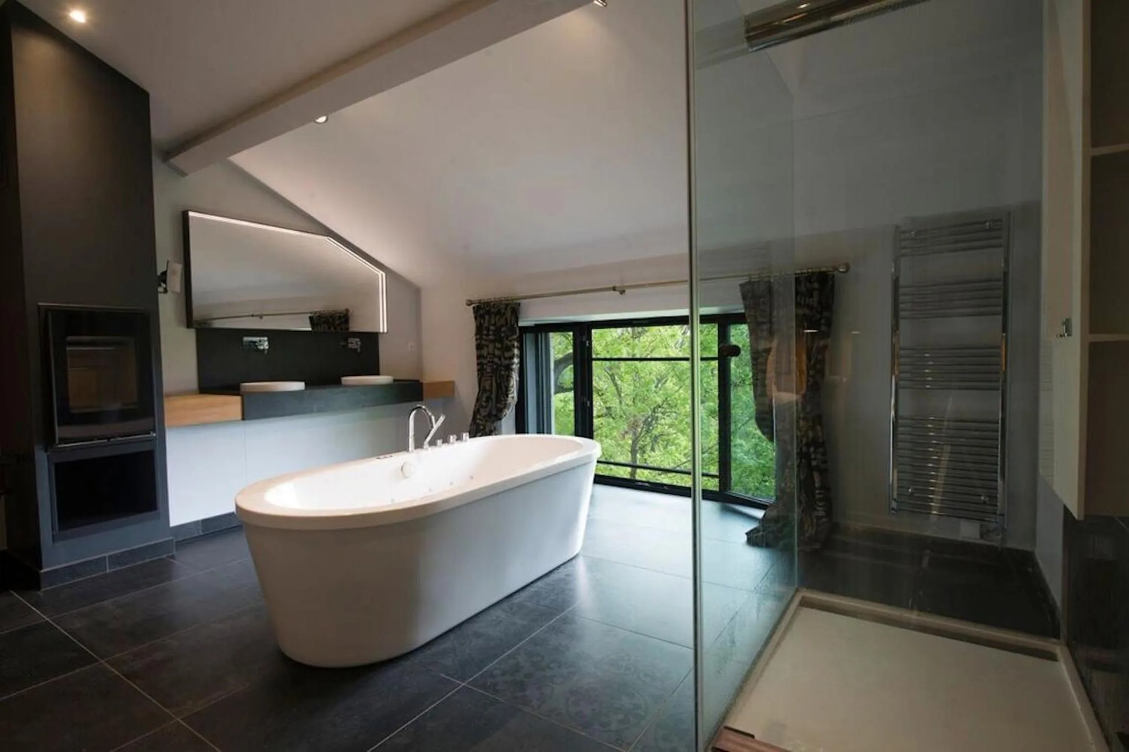 Bathroom in Chambres d'hôtes Domaine de Nazère