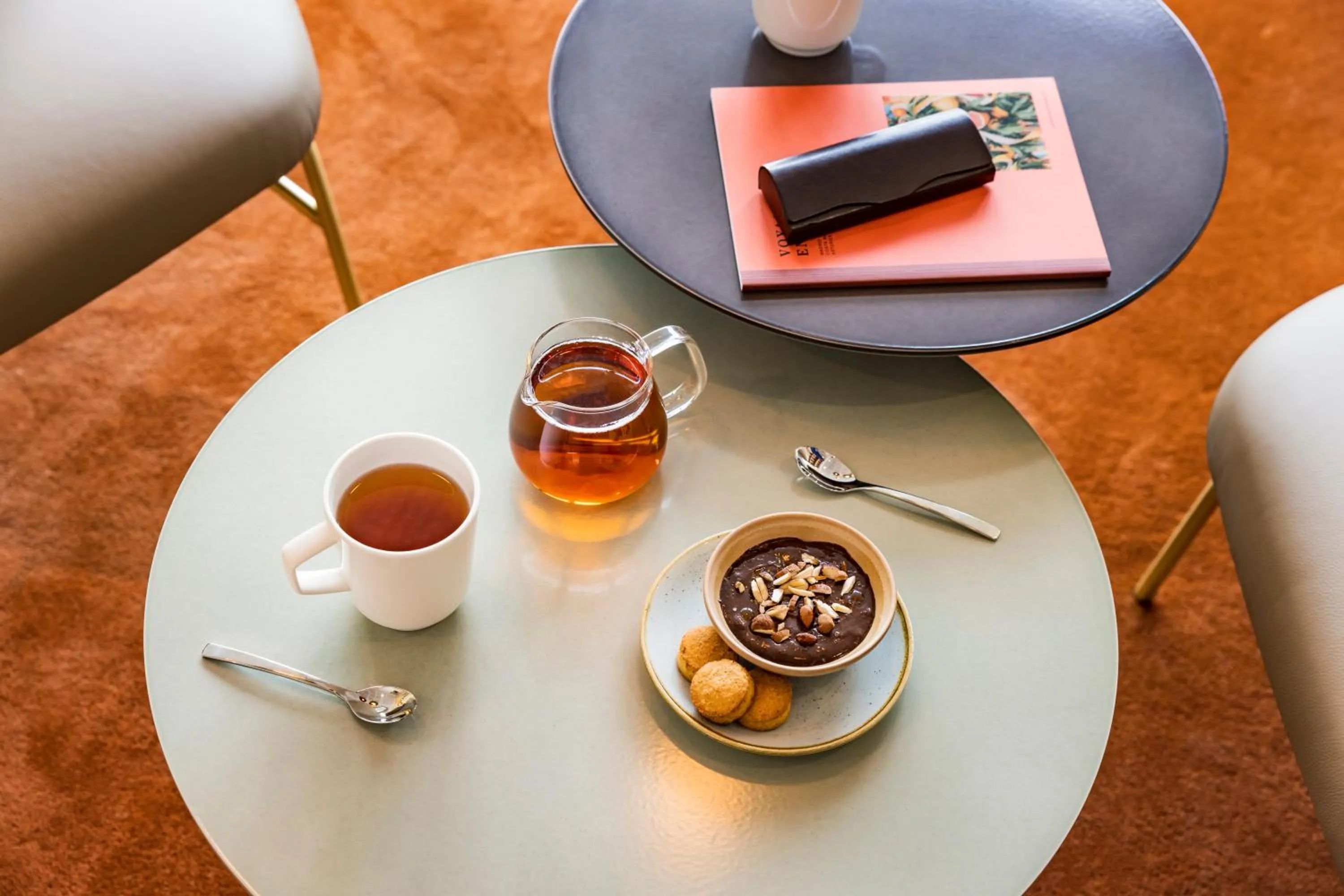 Lounge or bar in OKKO Hotels Nice Aéroport