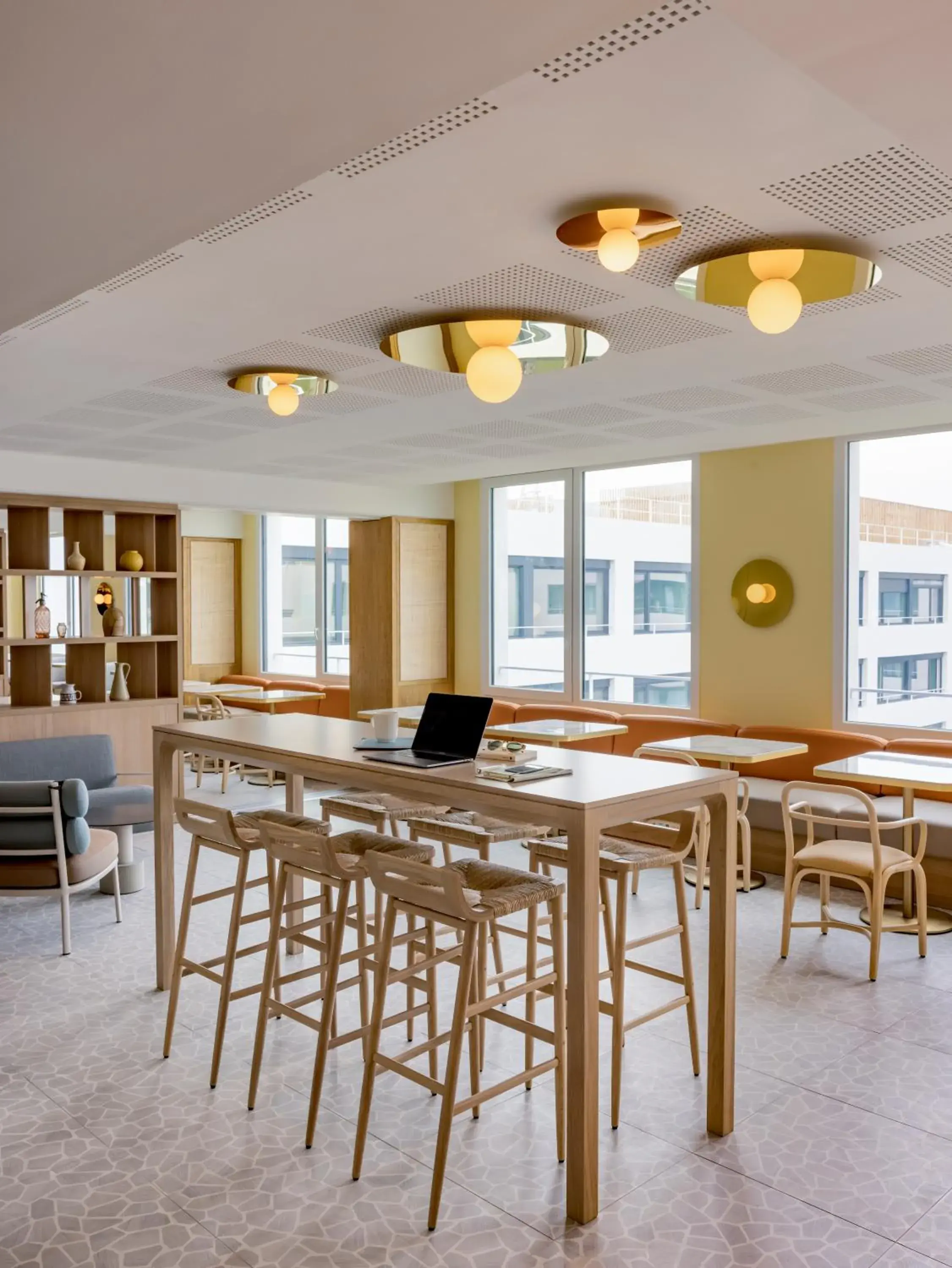 Living room in OKKO Hotels Nice Aéroport Living room in OKKO Hotels Nice Aéroport