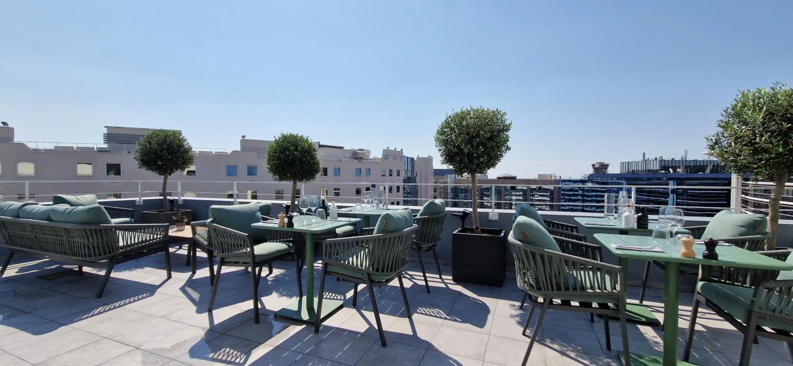 Restaurant/places to eat in OKKO Hotels Nice Aéroport