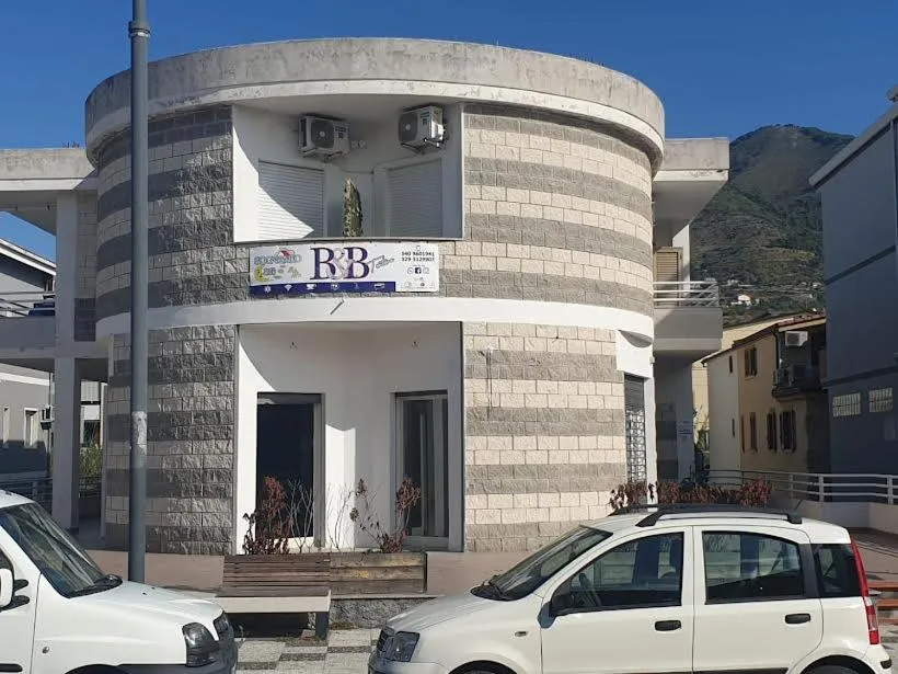 Property building in sognandocasab&b tortora