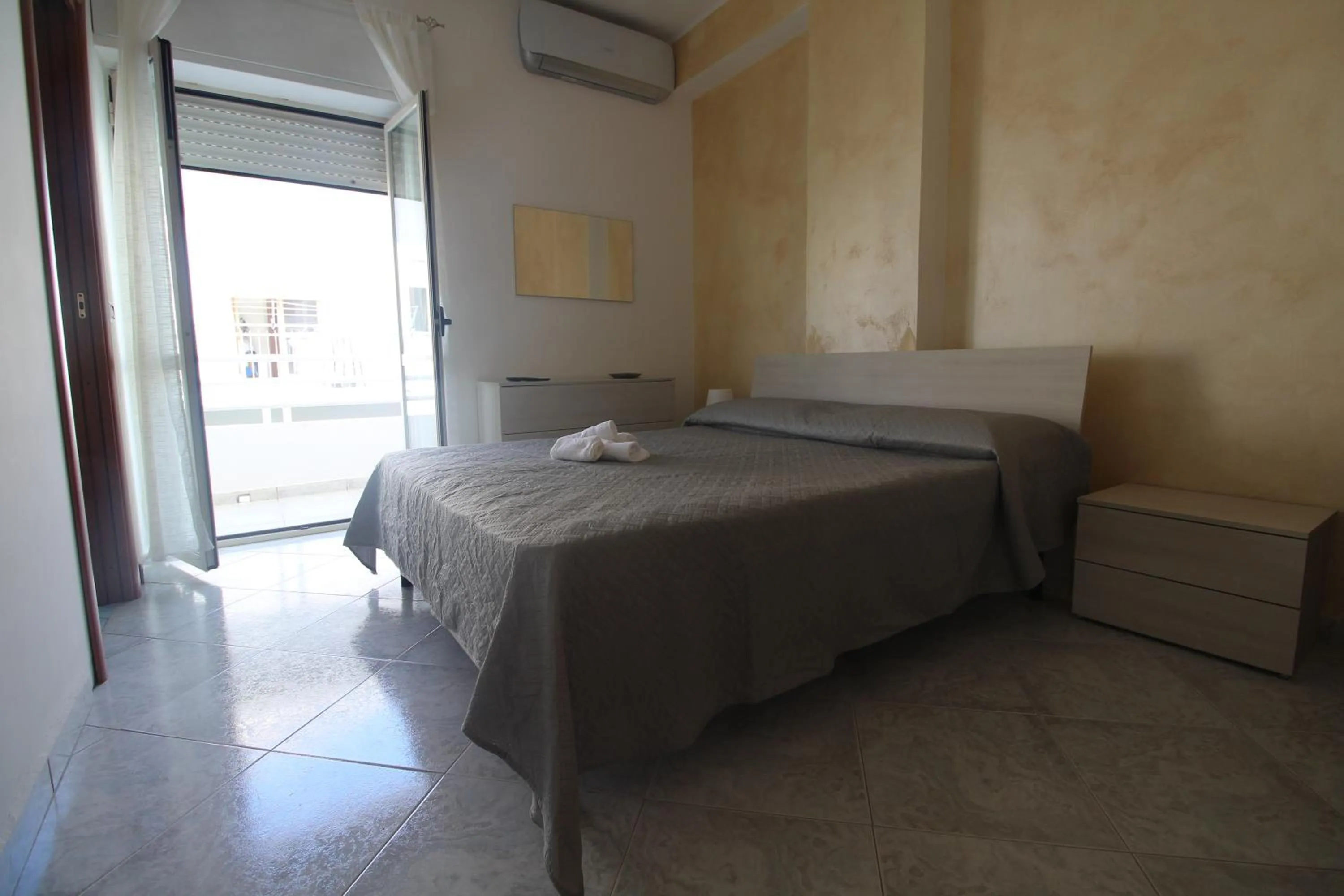 Photo of the whole room, Bed in sognandocasab&b tortora