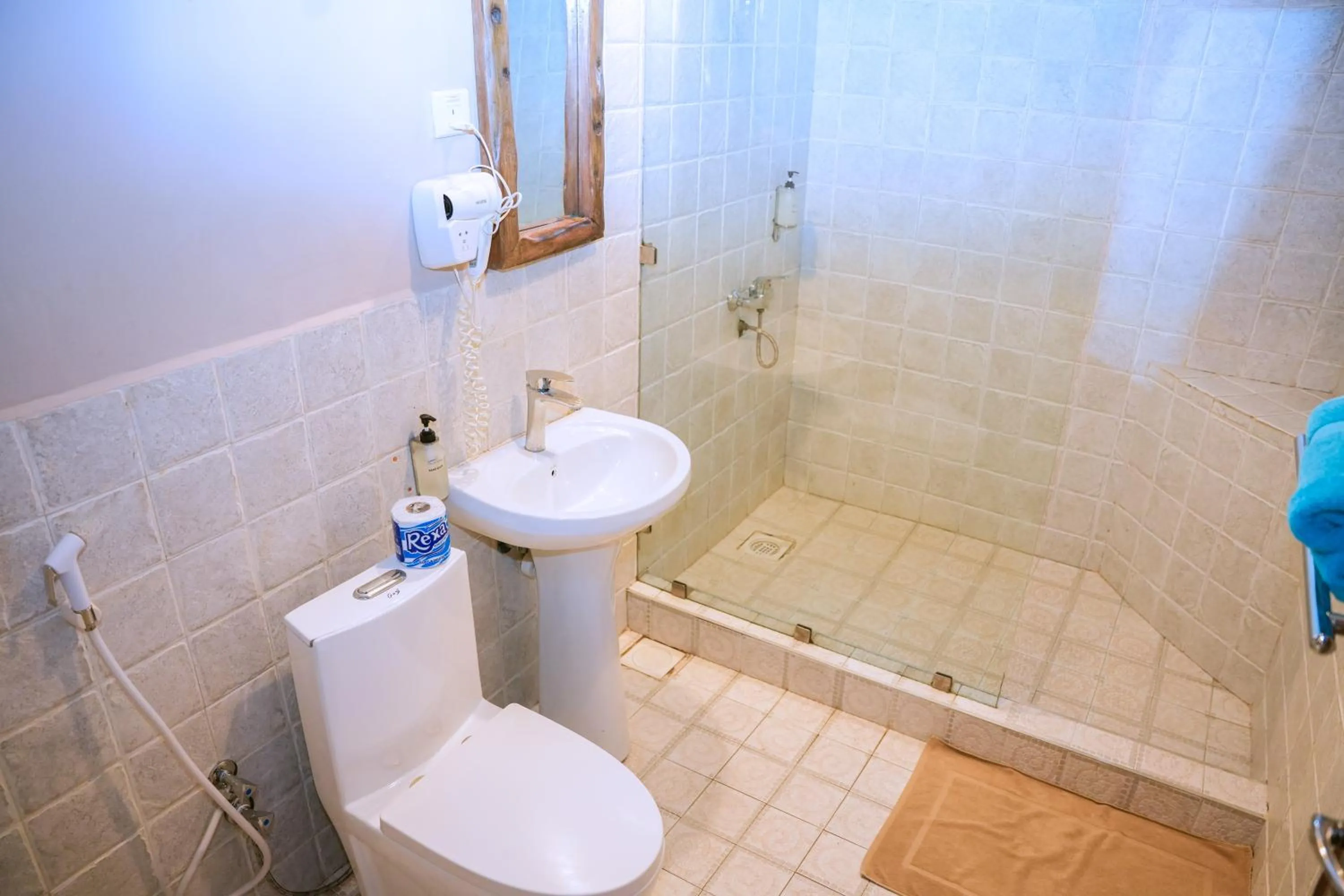 Bathroom in Kendwa Rocks Hotel