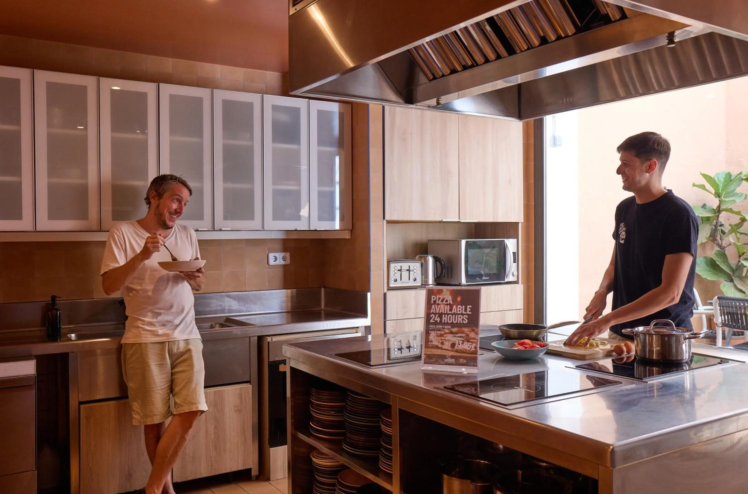kitchen in Latroupe Poblenou Beach
