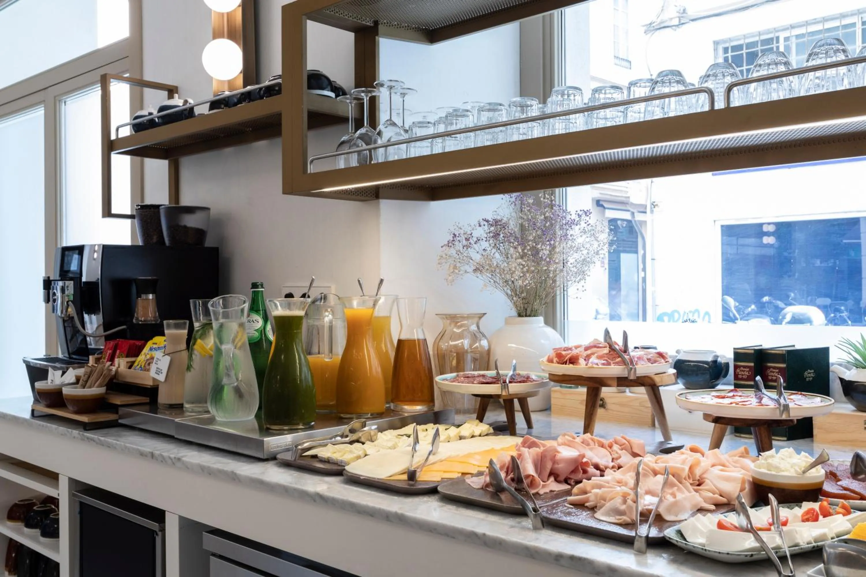 Buffet breakfast in ICON Malabar