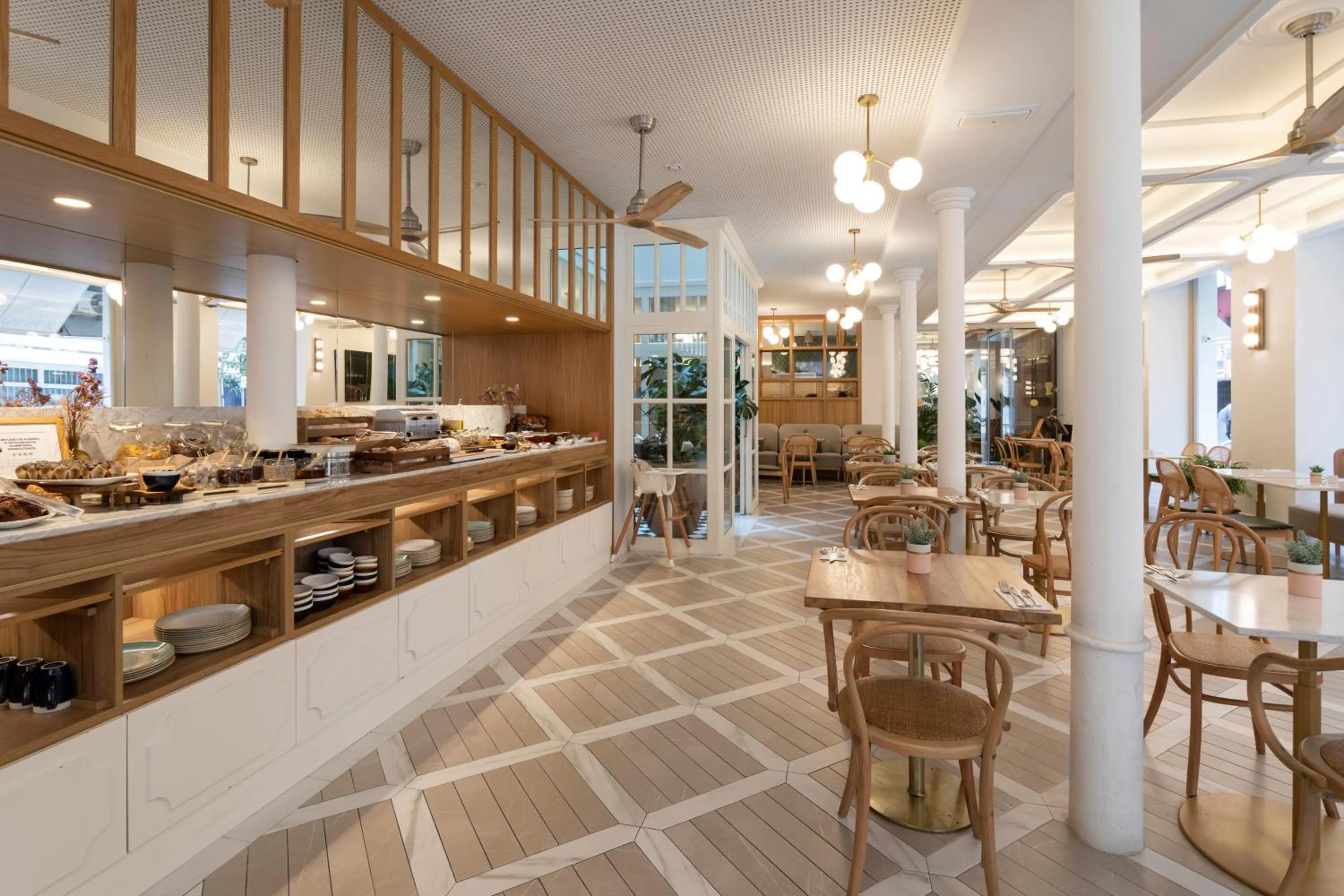 Restaurant/places to eat in ICON Malabar