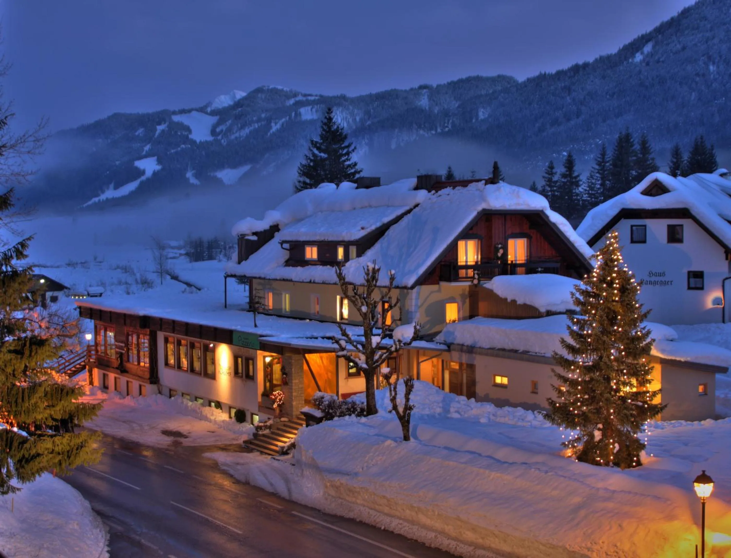 Property building in Kraners Alpenhof BIO Bed and Breakfast Pension