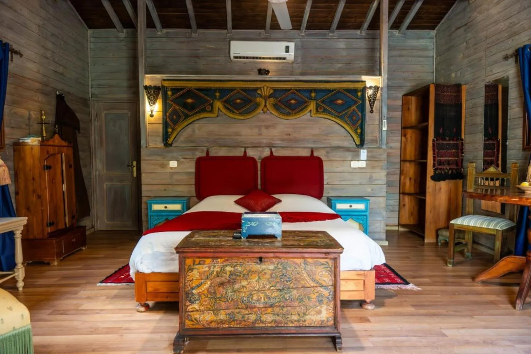 Photo of the whole room, Bed in Diar Abou Habibi