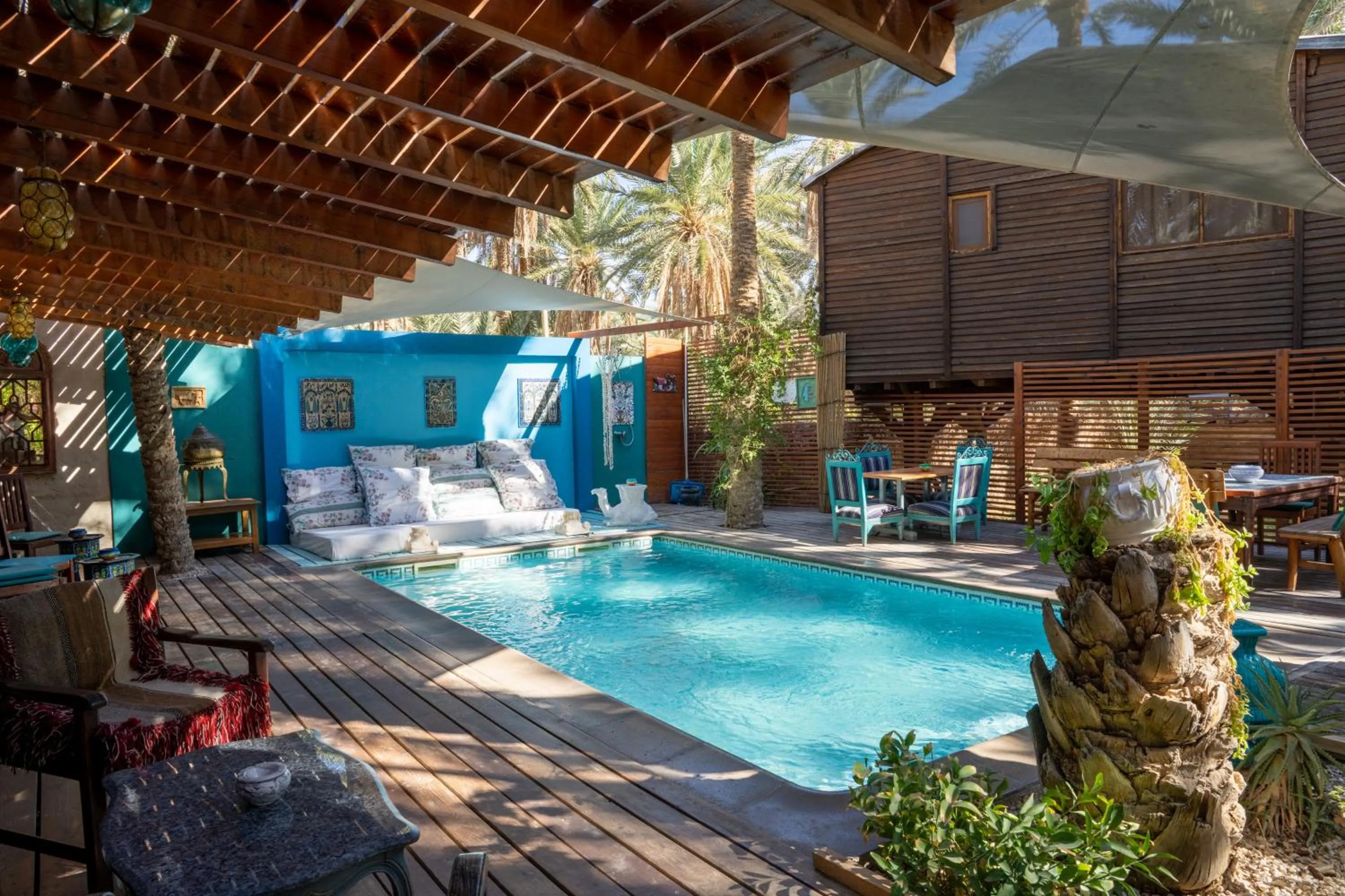 Swimming pool in Diar Abou Habibi