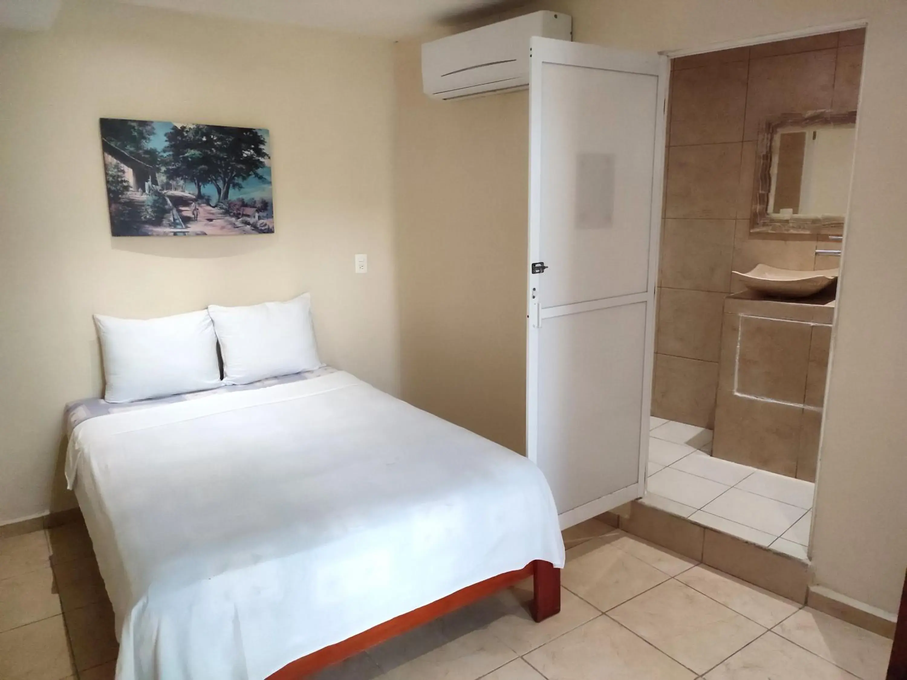 Standard Double Room in Ashly Boulevard Standard Double Room in Ashly Boulevard