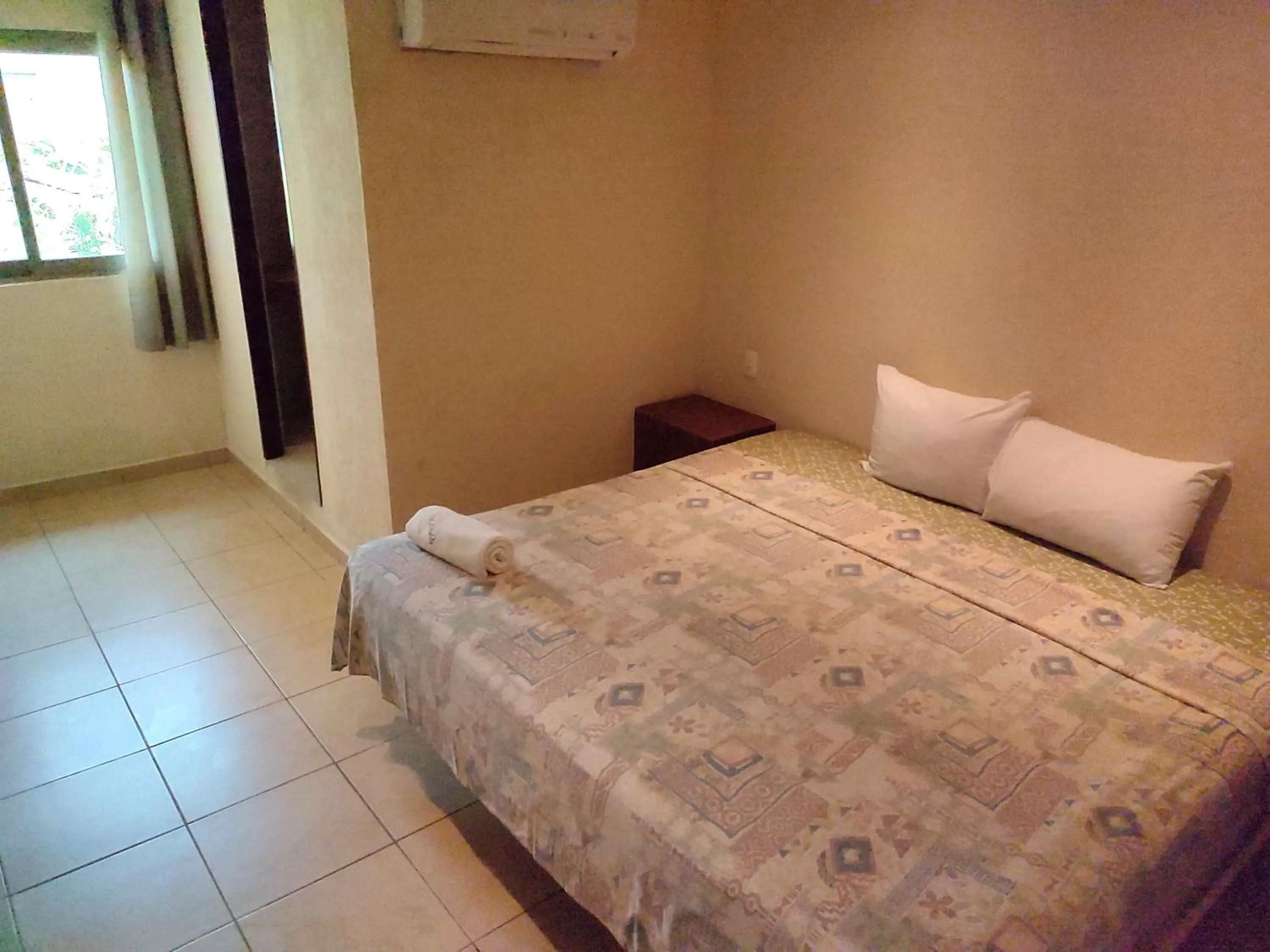 Bed in Ashly Boulevard