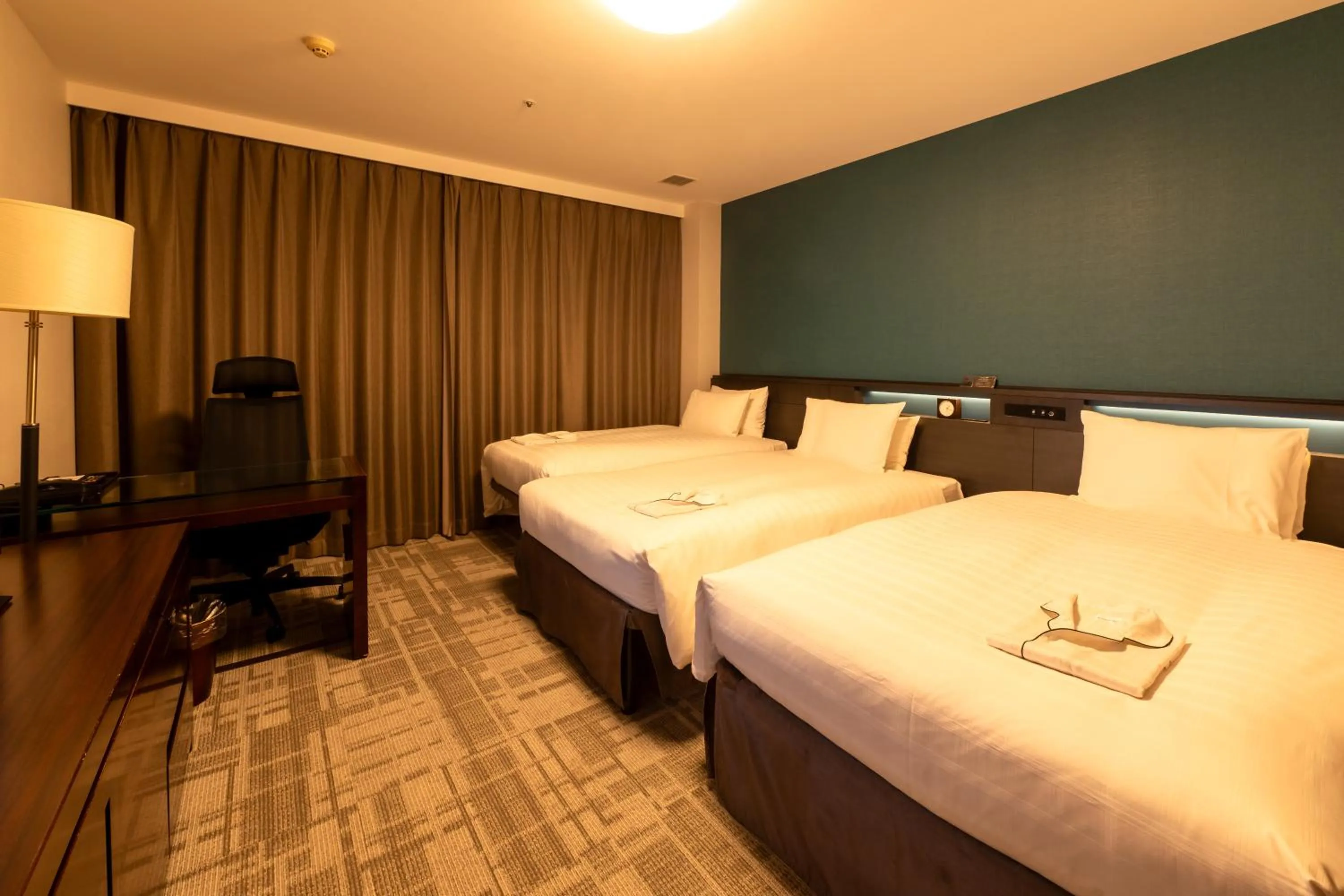 Photo of the whole room, Bed in Richmond Hotel Kagoshima Tenmonkan