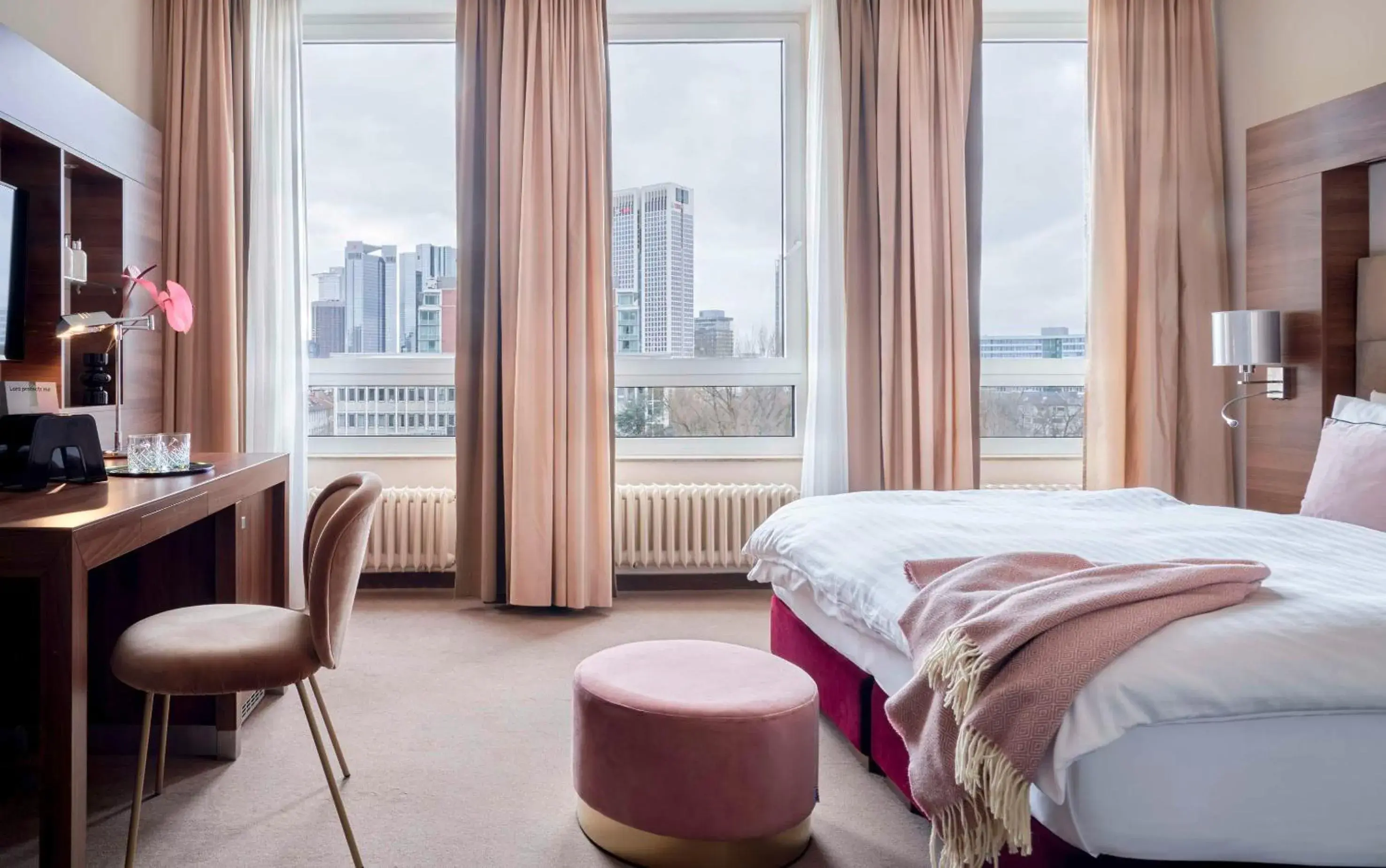 Bedroom, Bed in Flemings Selection Hotel Frankfurt-City Bedroom, Bed in Flemings Selection Hotel Frankfurt-City