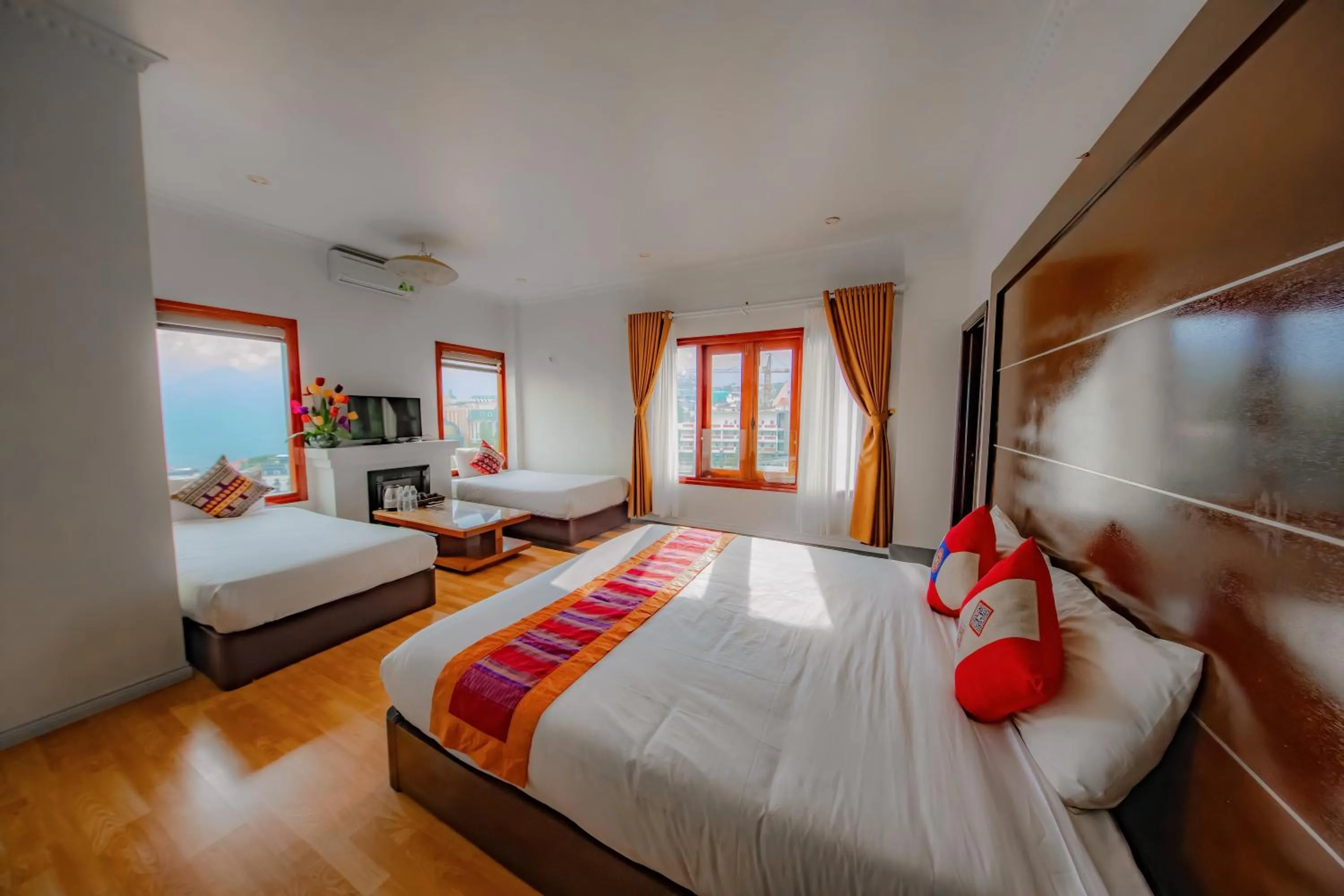 Bed in Sapa Elite Hotel