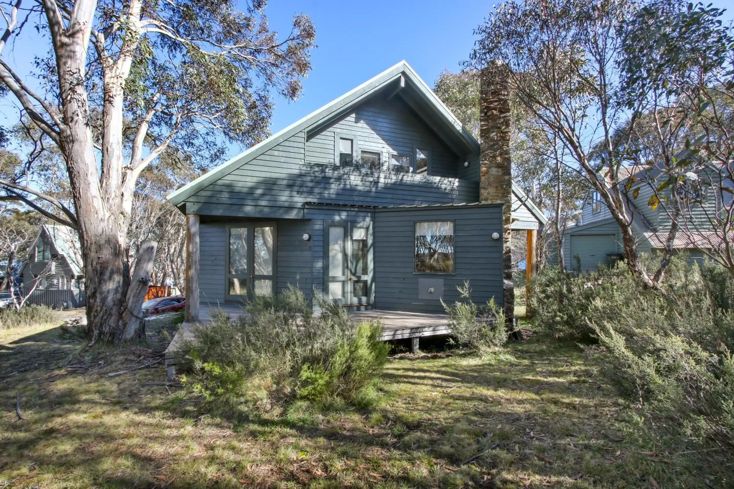 Three-Bedroom House in Symbar Three-Bedroom House in Symbar