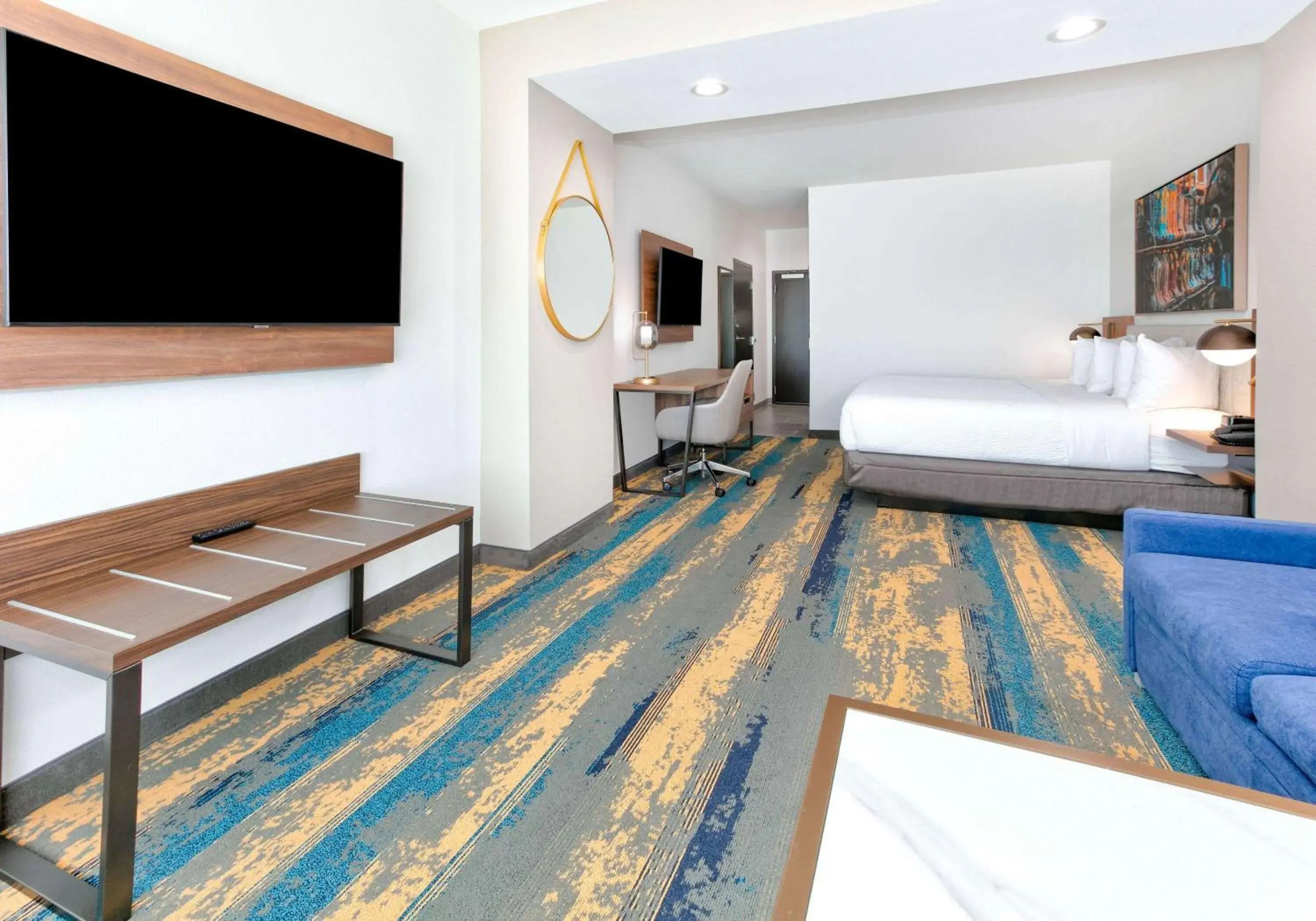 Executive King Room - Non-Smoking in La Quinta Inn & Suites by Wyndham Terrell Executive King Room - Non-Smoking in La Quinta Inn & Suites by Wyndham Terrell