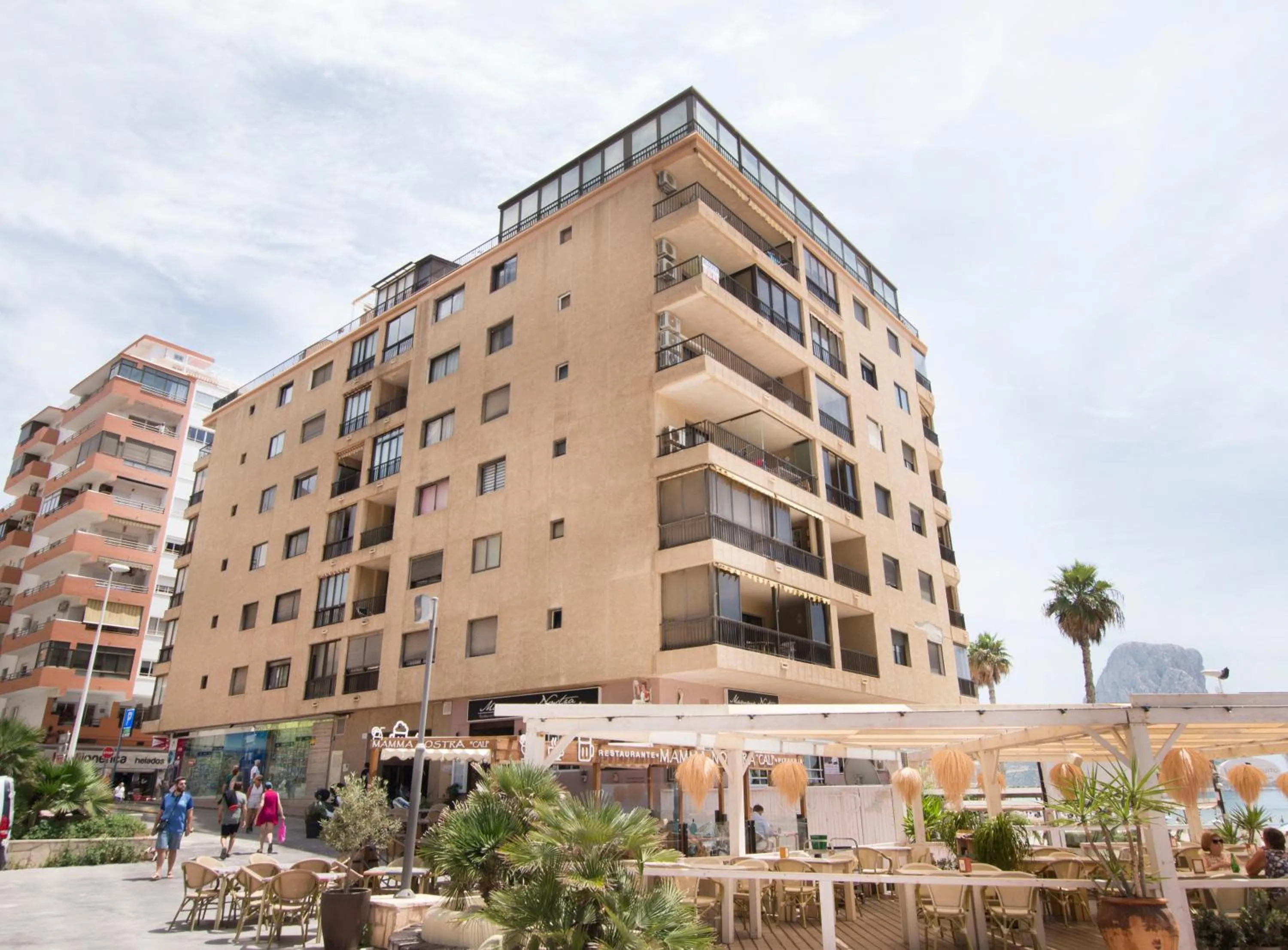 Facade/entrance in Edificio Caribe Playa
