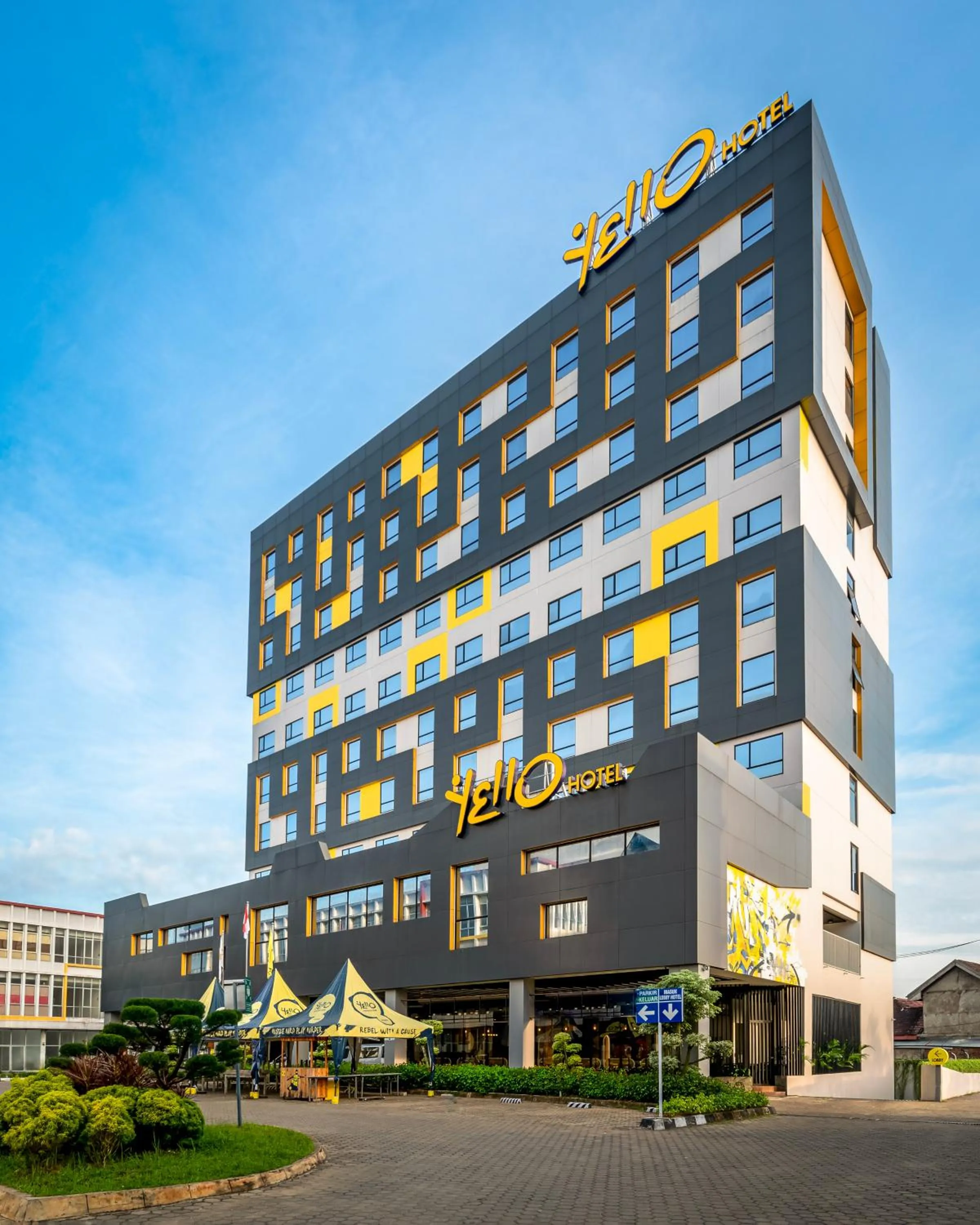 Property building in Yello Hotel Jambi