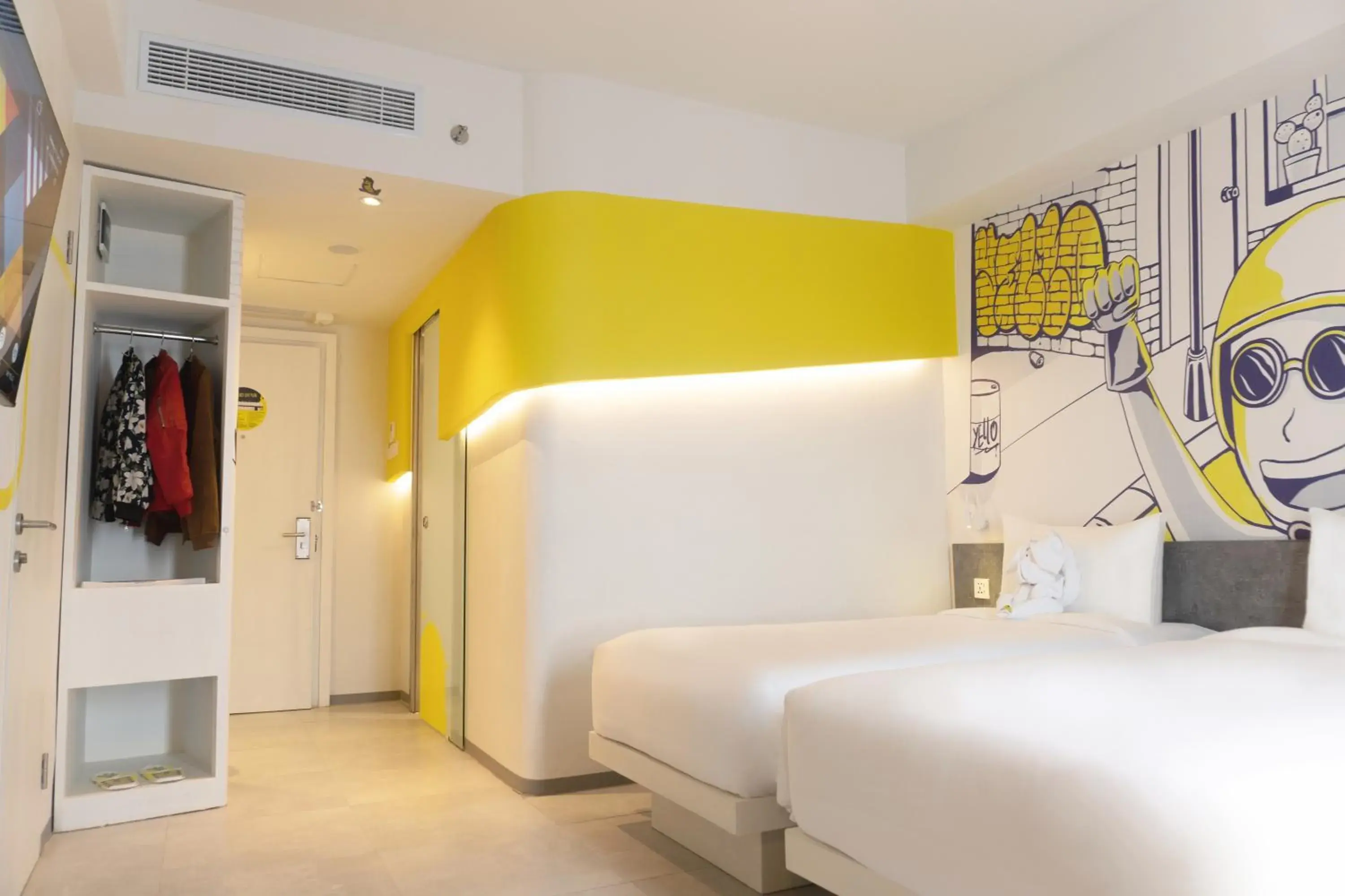Photo of the whole room, Bed in Yello Hotel Jambi Photo of the whole room, Bed in Yello Hotel Jambi