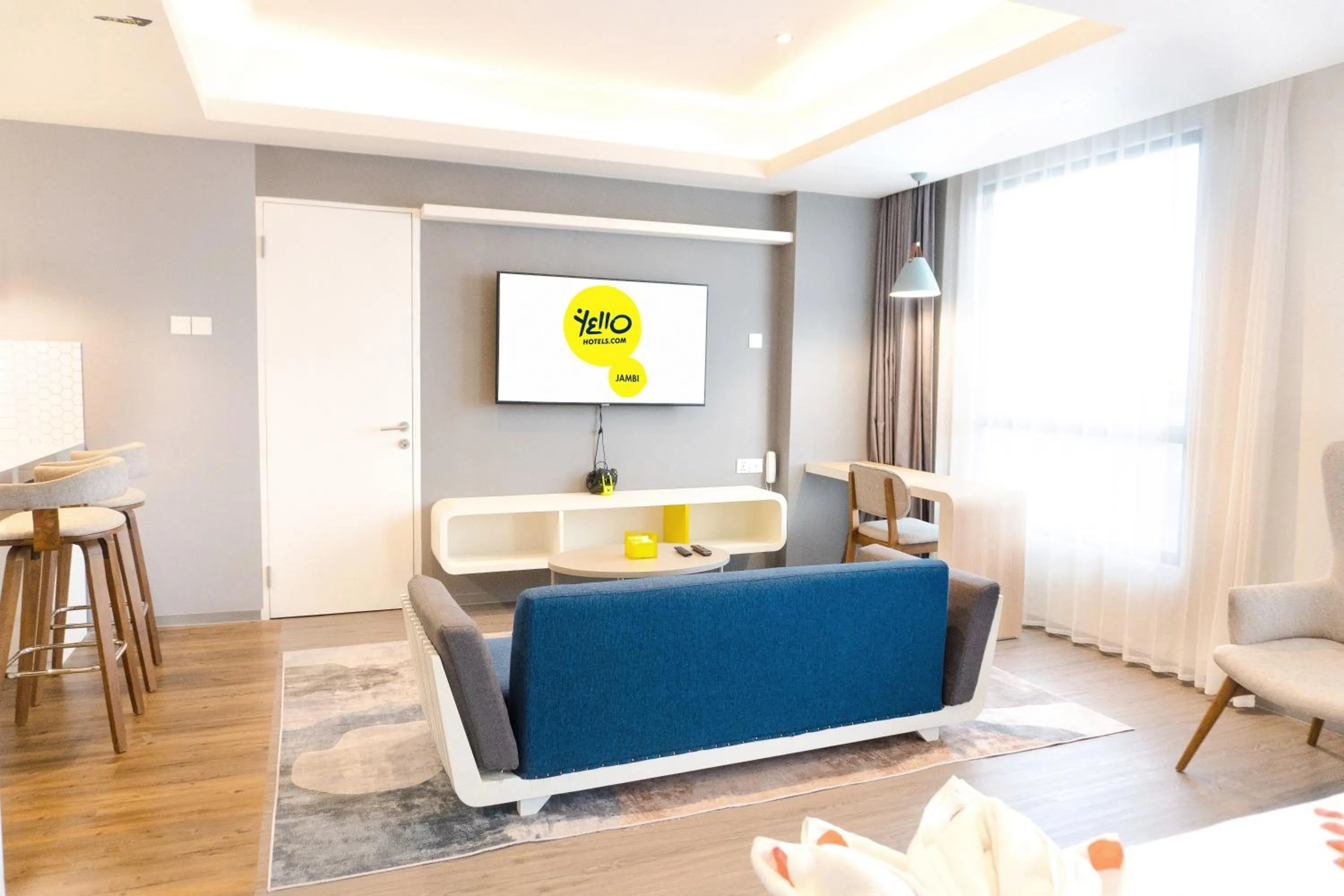Living room in Yello Hotel Jambi