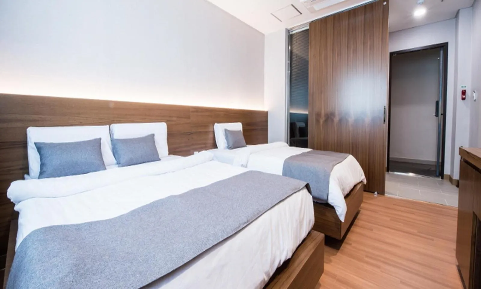 Premium Deluxe Twin Room in Silla Boutique Hotel Premium