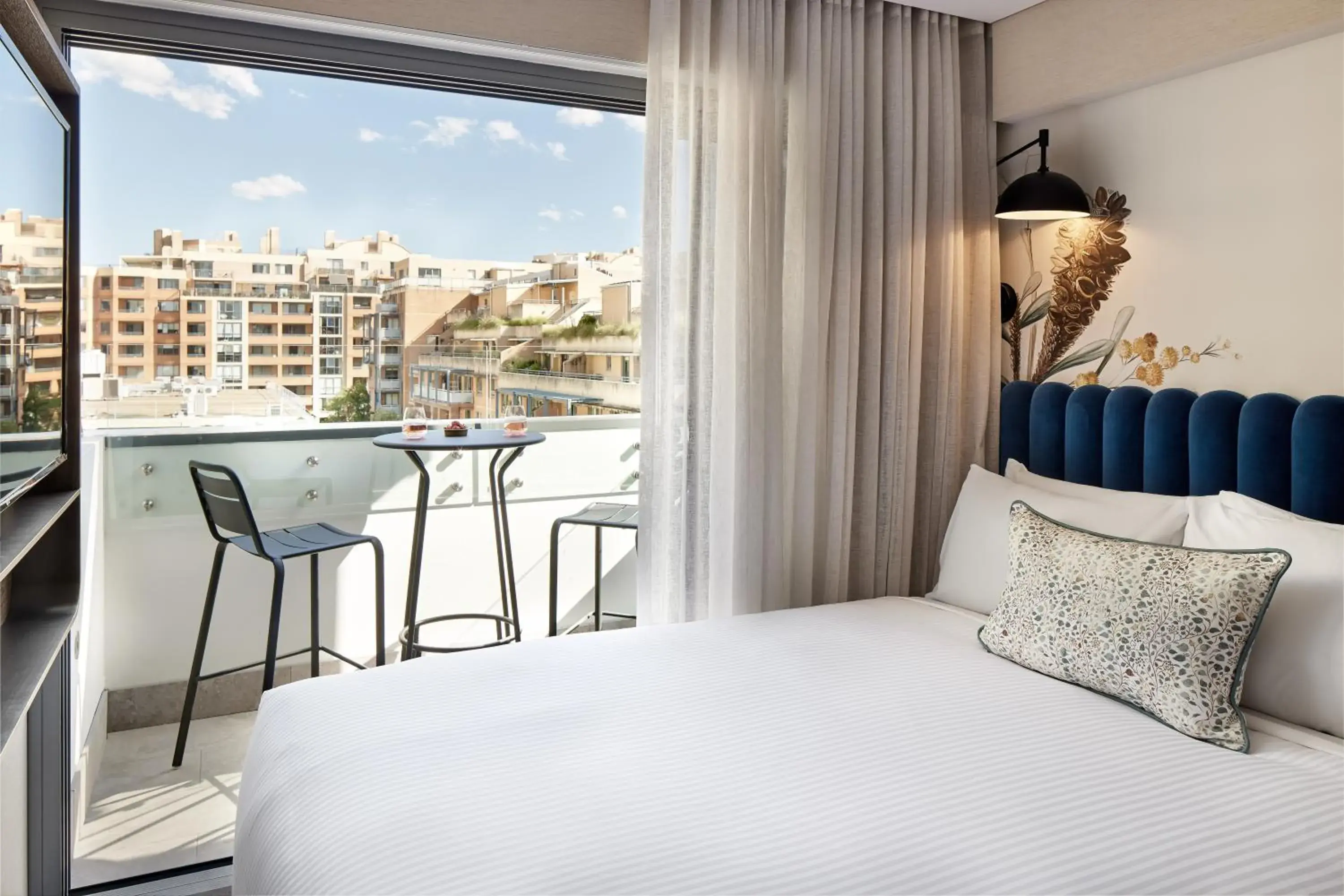 Bed in Aiden by Best Western Darling Harbour Bed in Aiden by Best Western Darling Harbour
