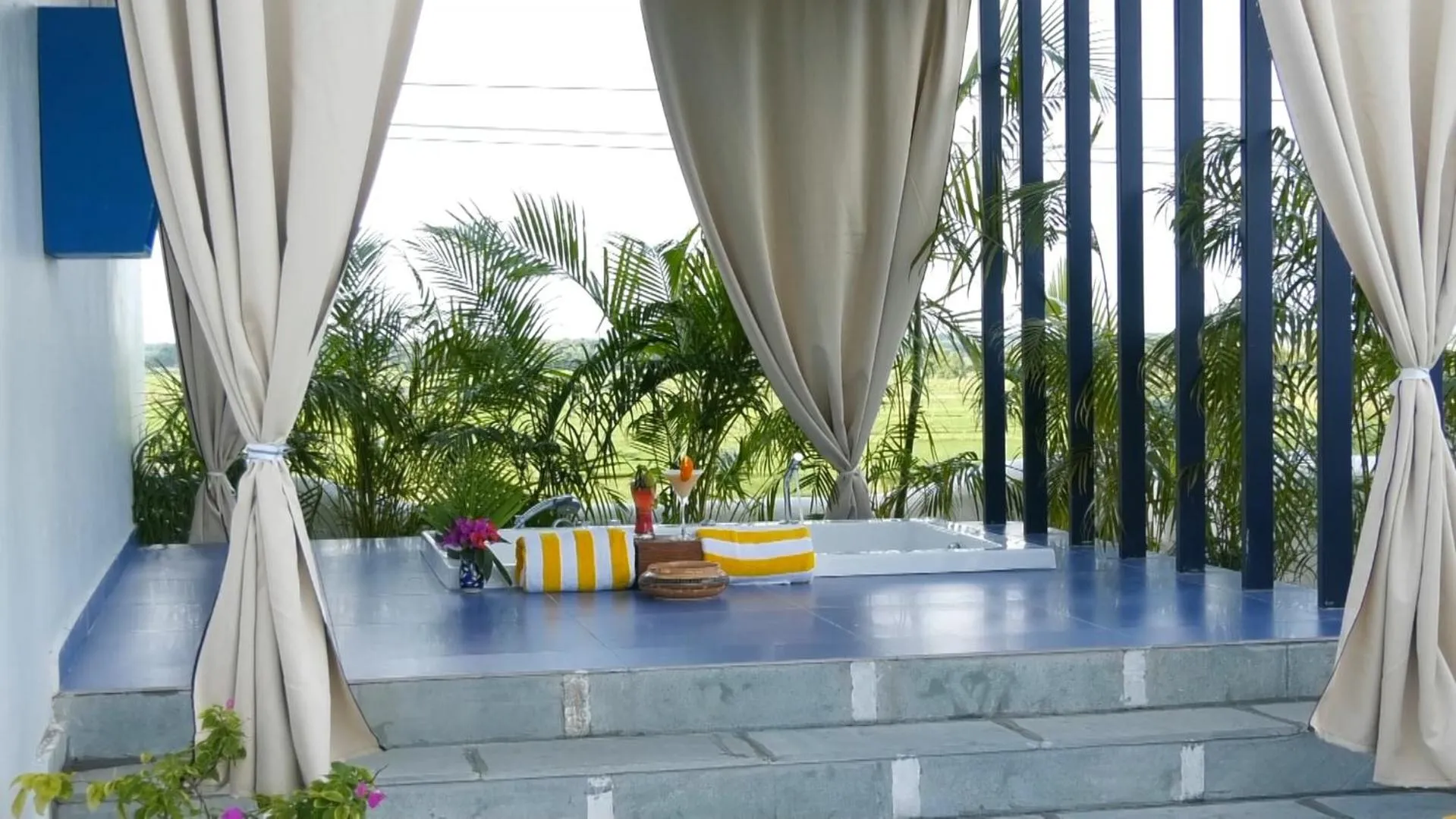 Bath in Ananda Resorts Shantiniketan