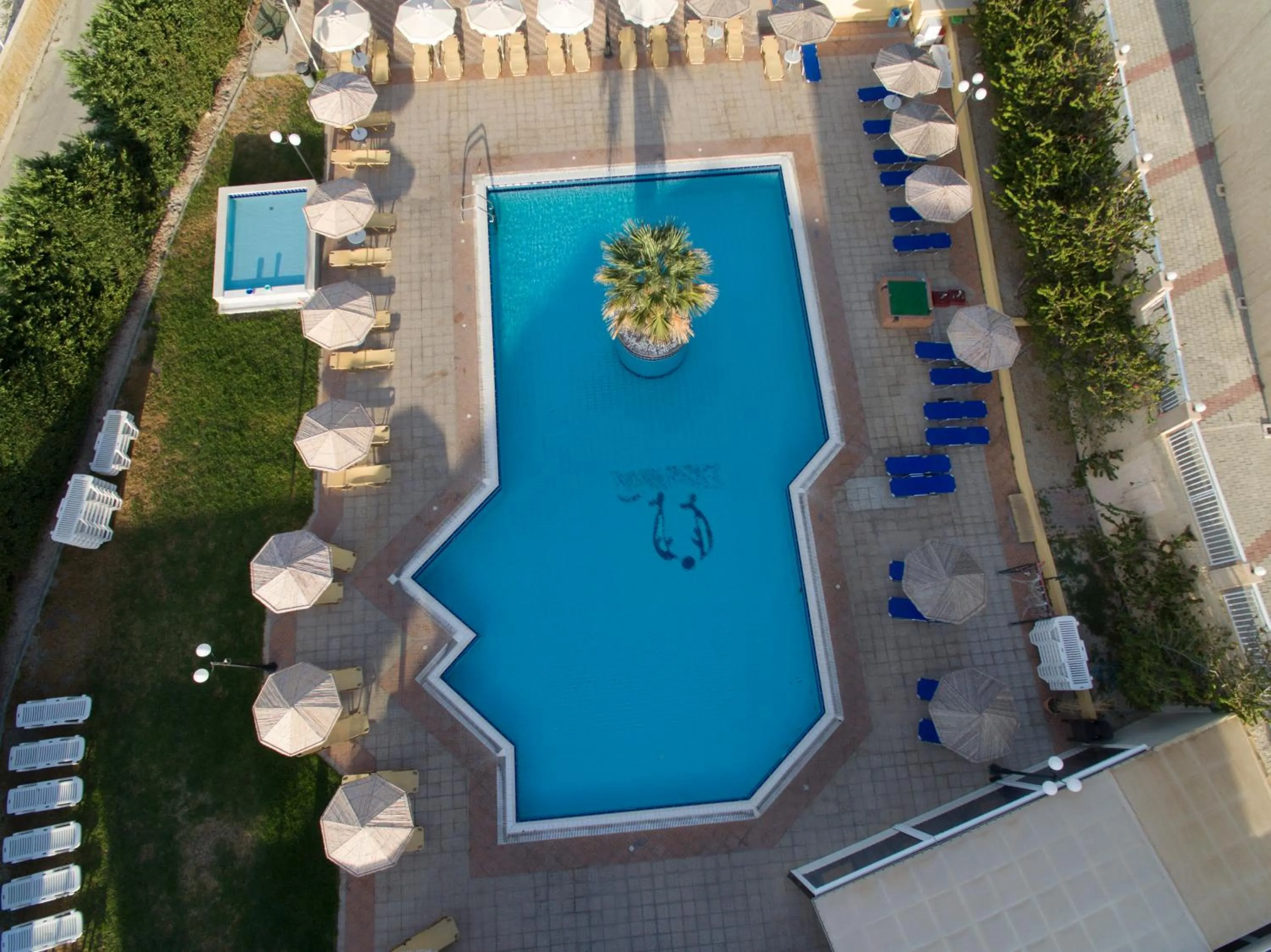 Swimming pool in Diagoras Hotel All Inclusive