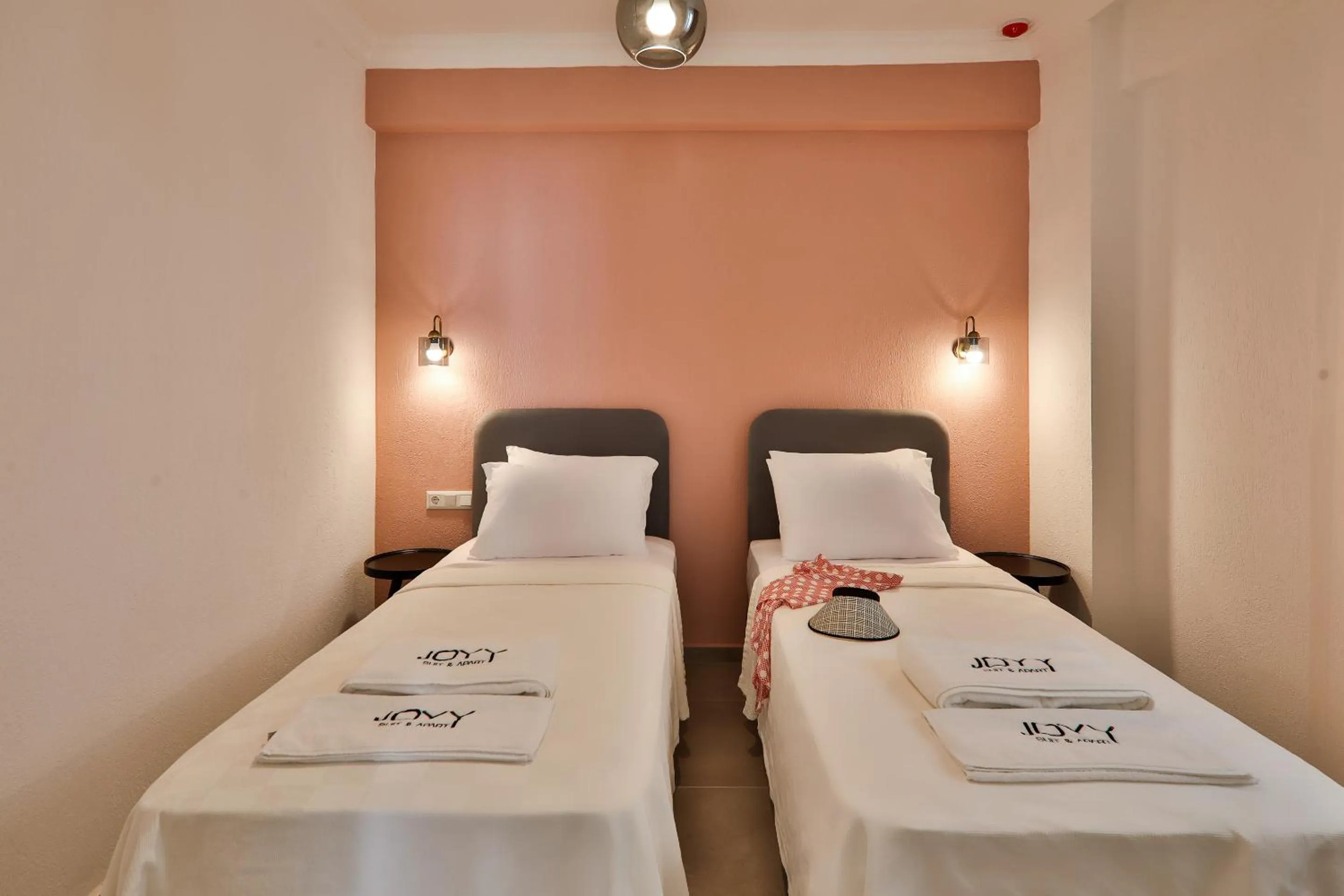 Bedroom, Bed in Joyy Suit Apart