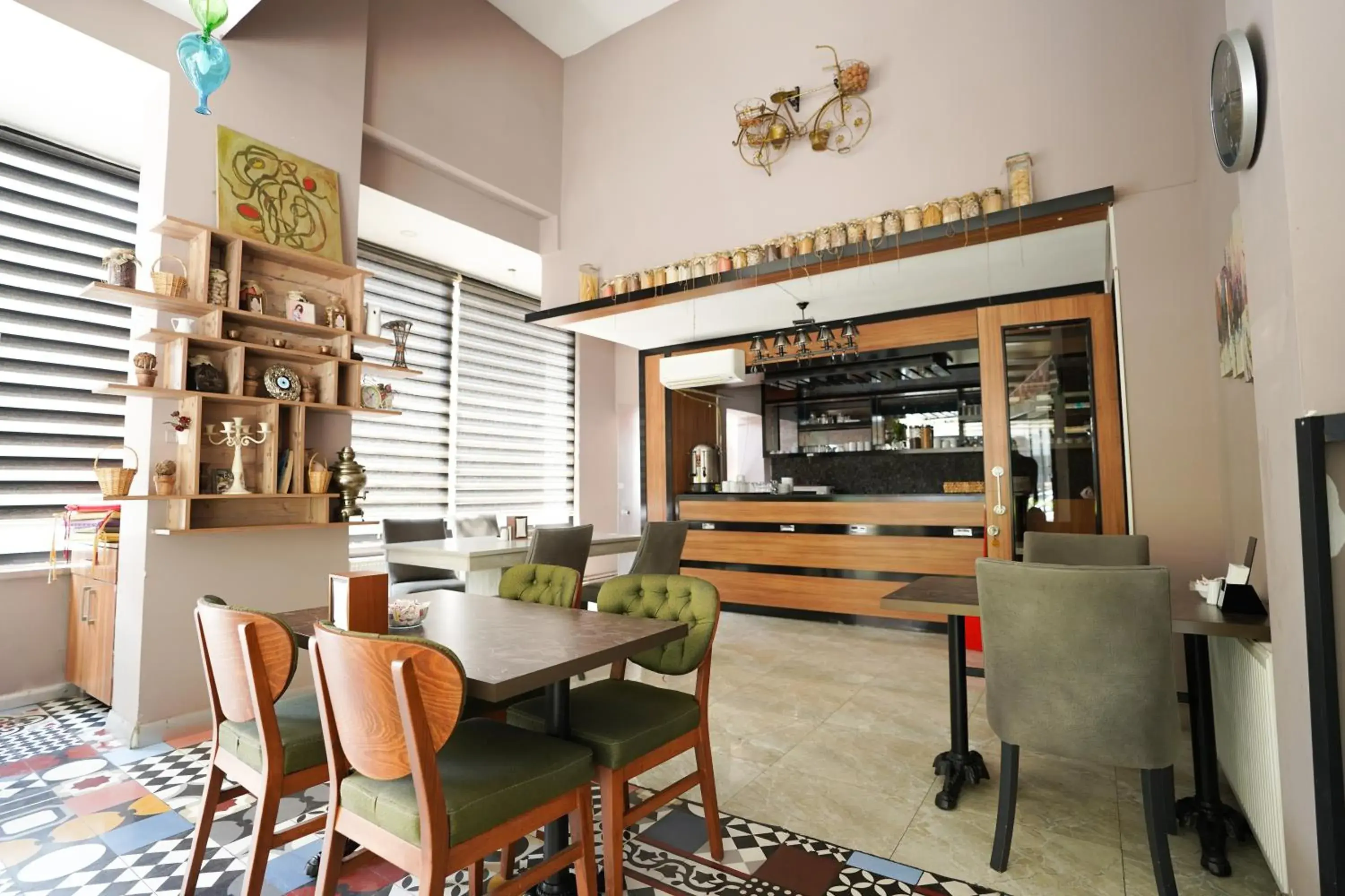 Restaurant/places to eat in Time Hotel Mecidiyekoy Restaurant/places to eat in Time Hotel Mecidiyekoy