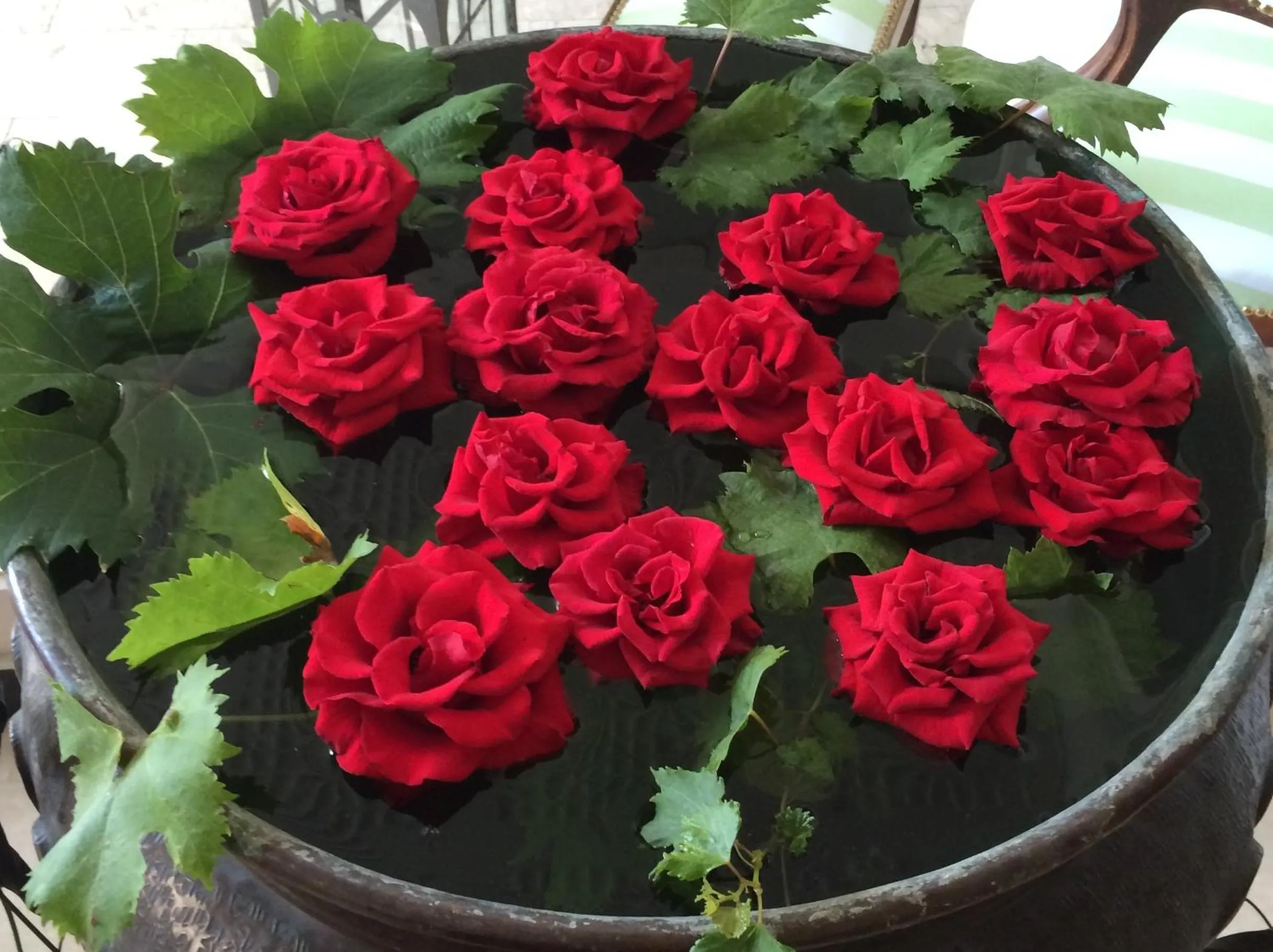 Decorative detail in Eveline 2 - Piscina Privata o Jacuzzi