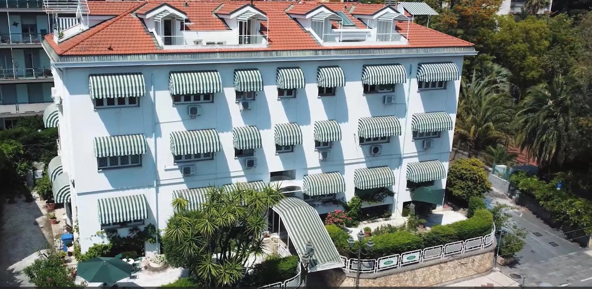 Eveline 2 - Piscina Privata o Jacuzzi