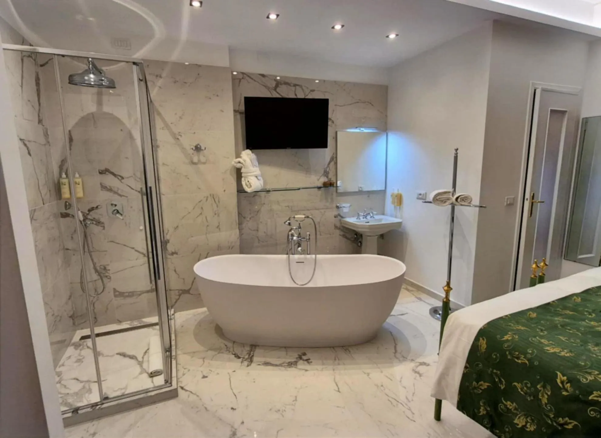 Eveline 2 - Piscina Privata o Jacuzzi