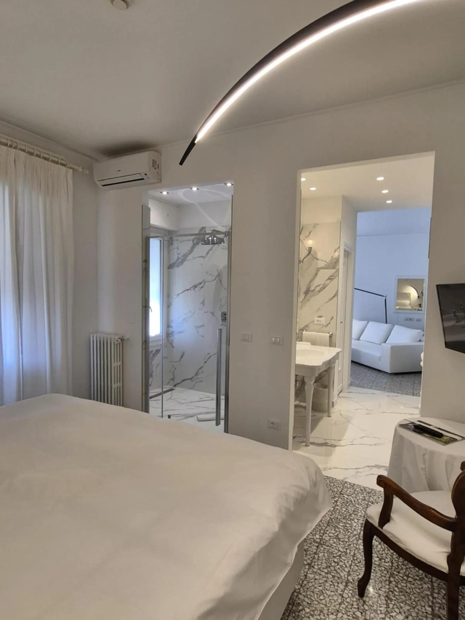 Photo of the whole room, Bed in Eveline 2 - Piscina Privata o Jacuzzi