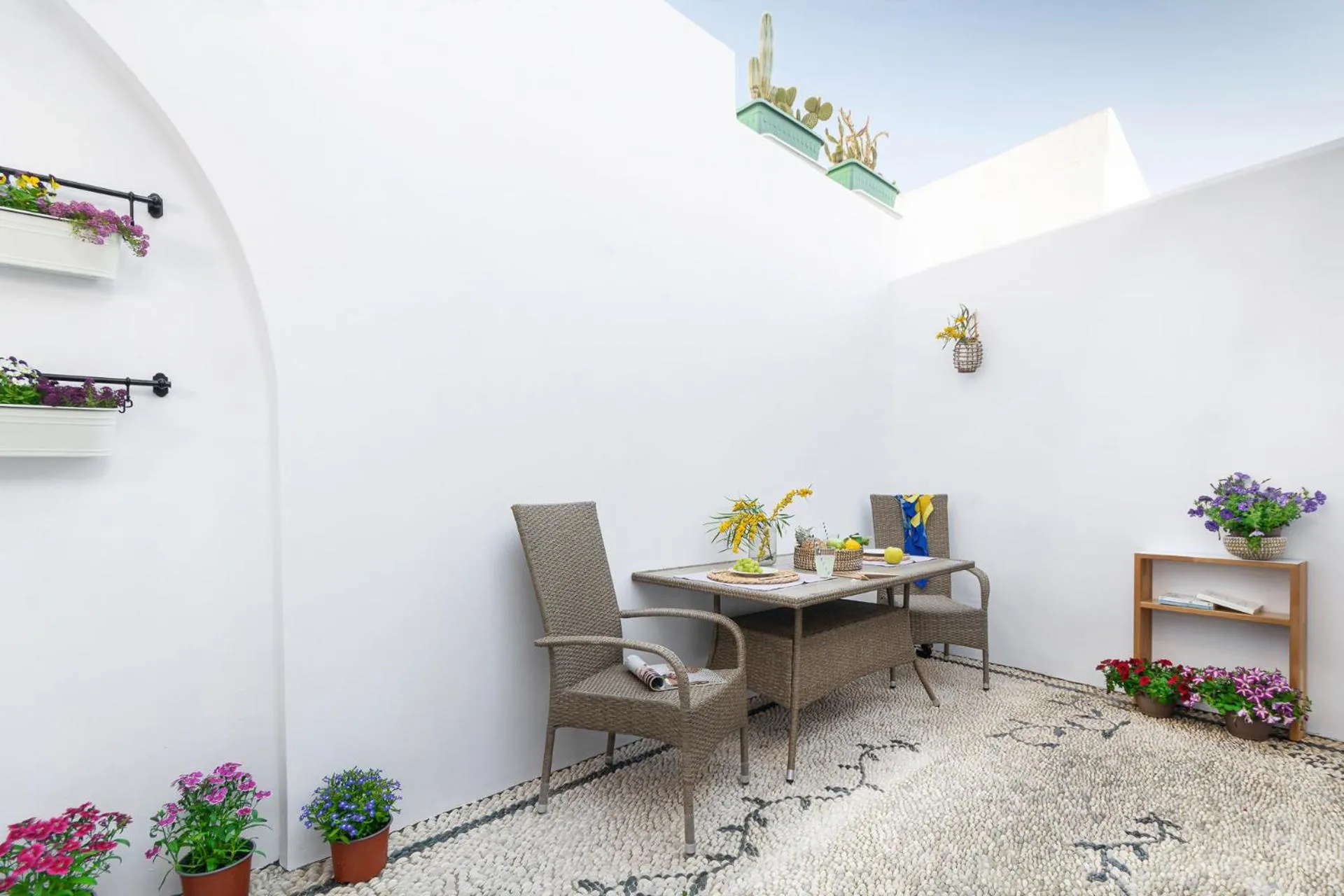 Inner courtyard view in Villa Dafni - Lindos