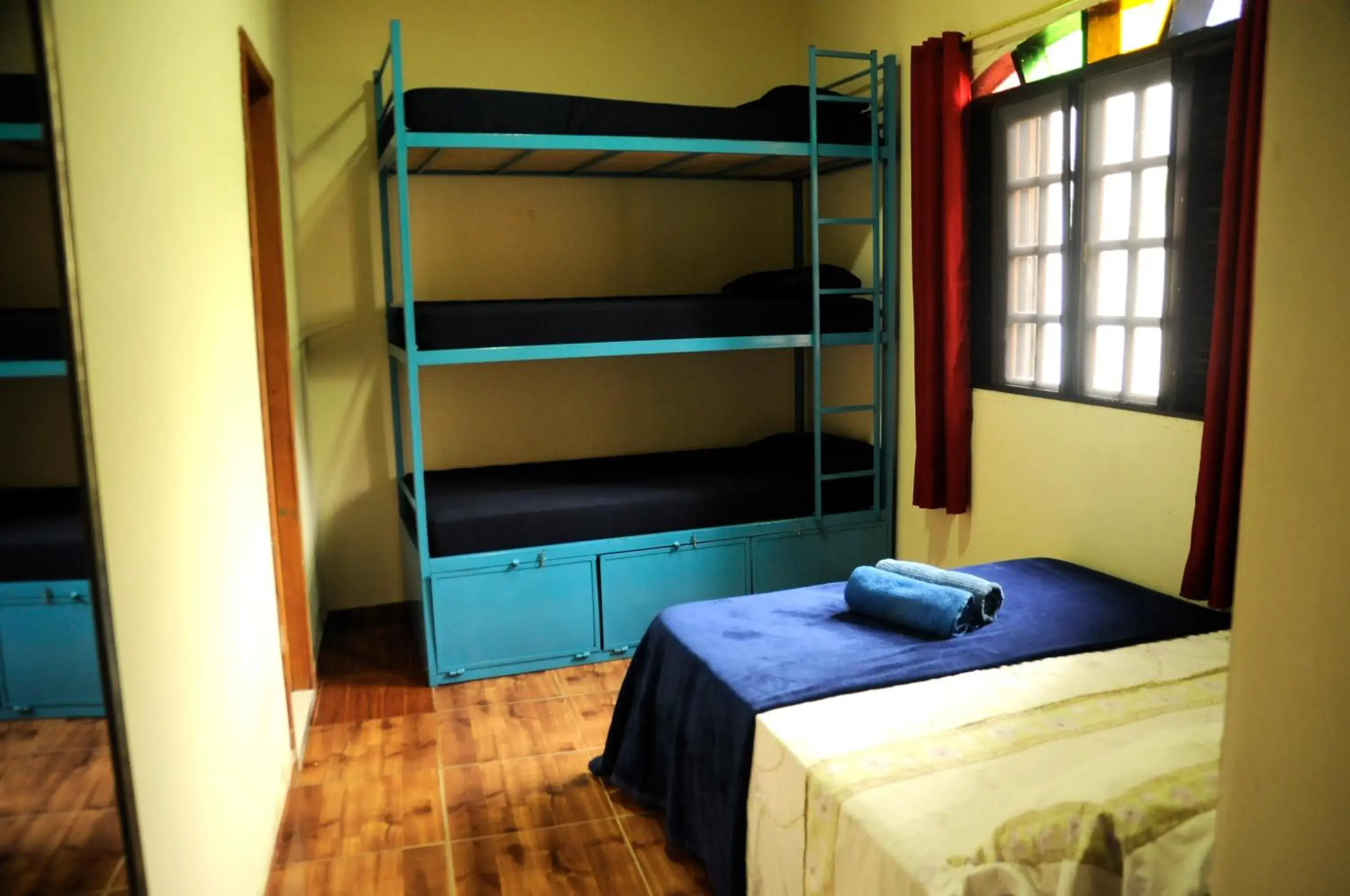 Double Bed Private Room Ensuite in Le House Hostel Double Bed Private Room Ensuite in Le House Hostel