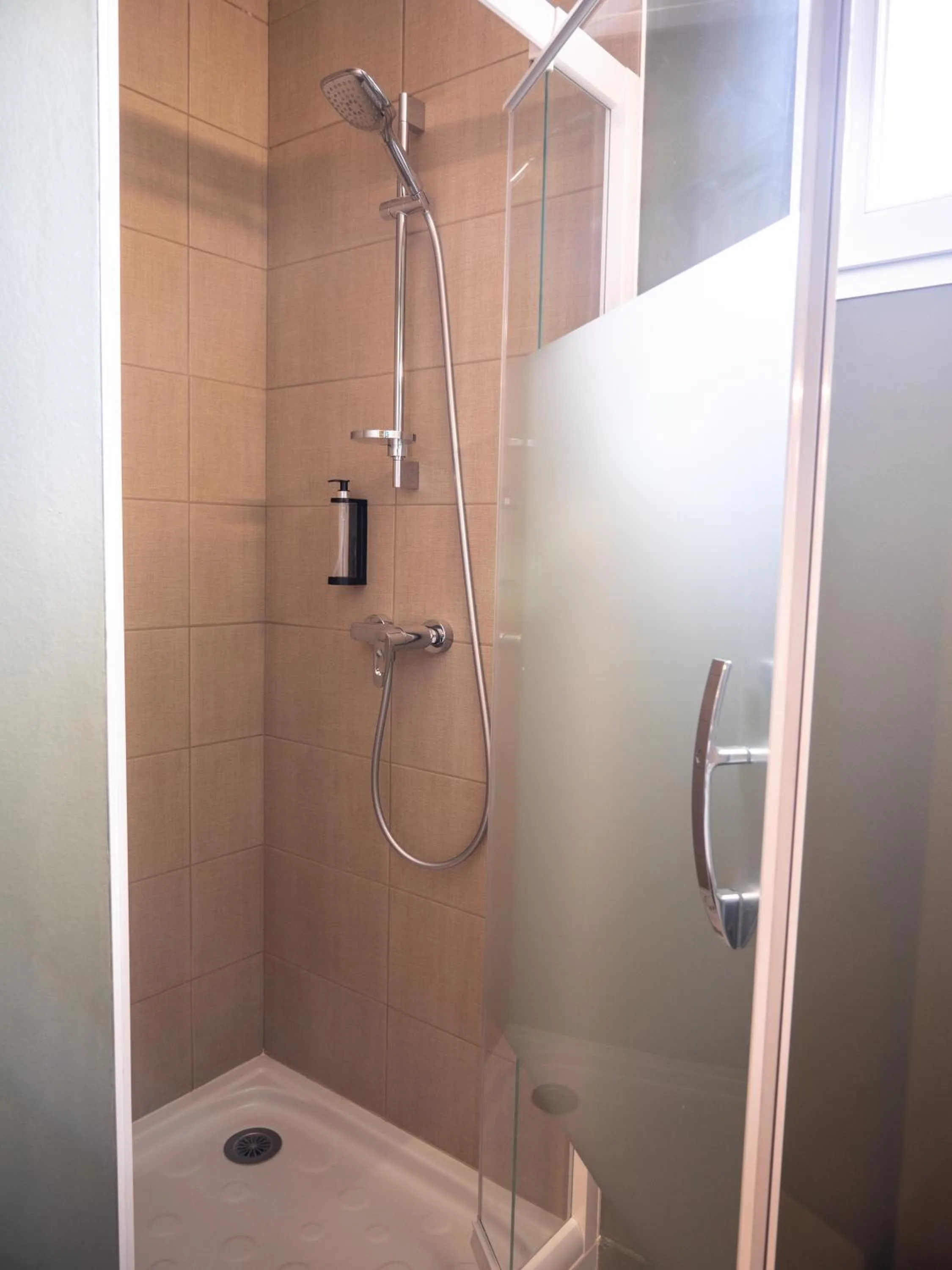 Bathroom in Logis hôtels Le Saint Pierre