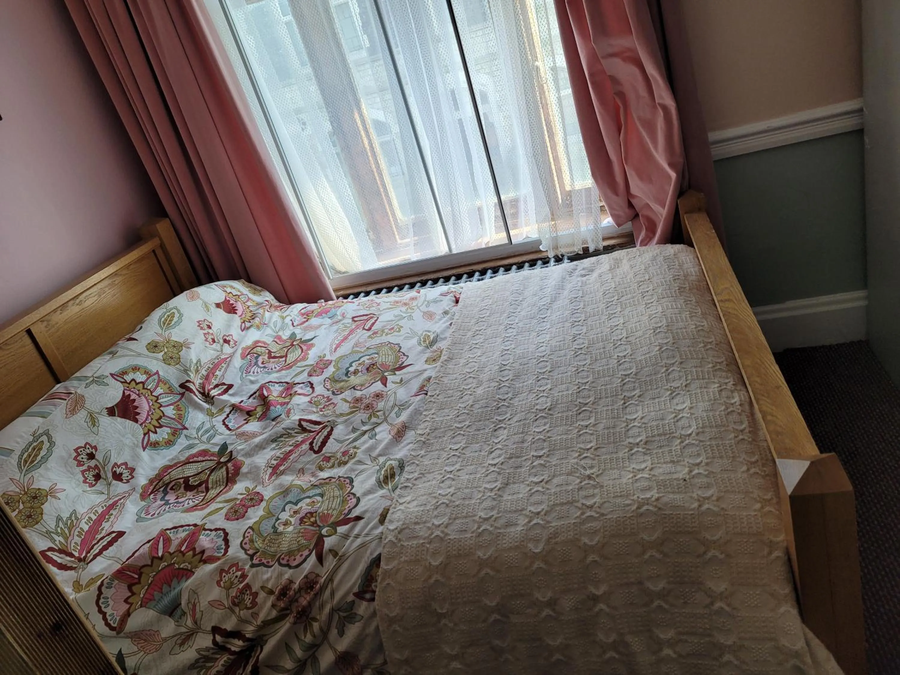 Bed in Les Fleurs Accommodation