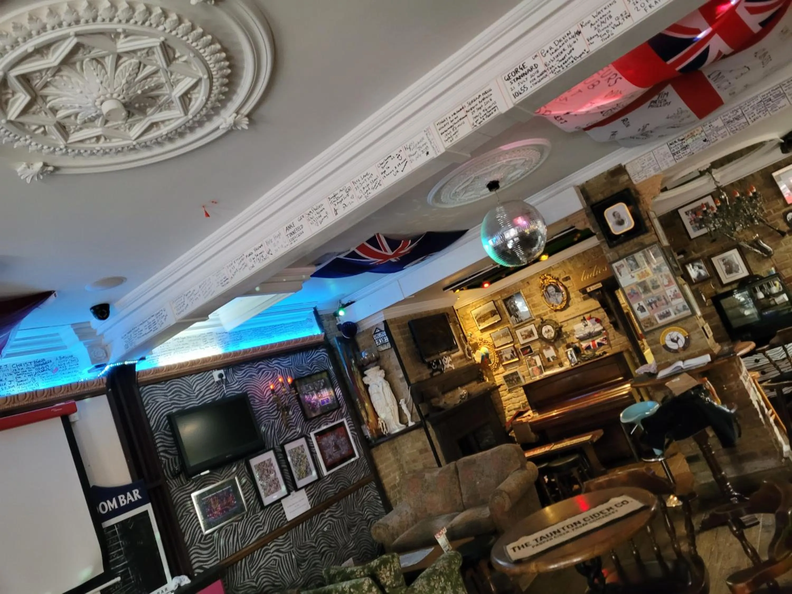 Les Fleurs Accommodation