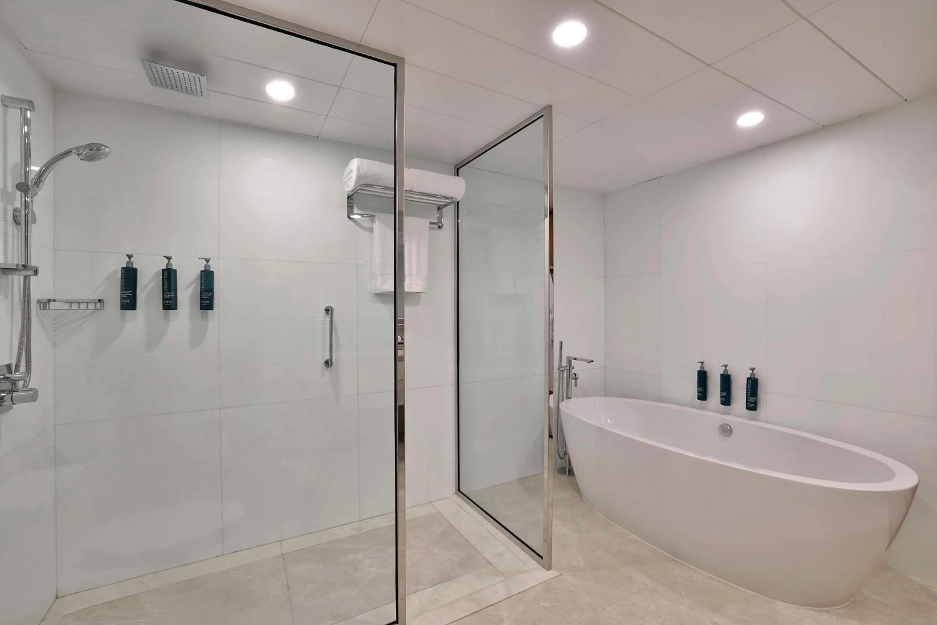 Bathroom in Hilton Dubai Jumeirah