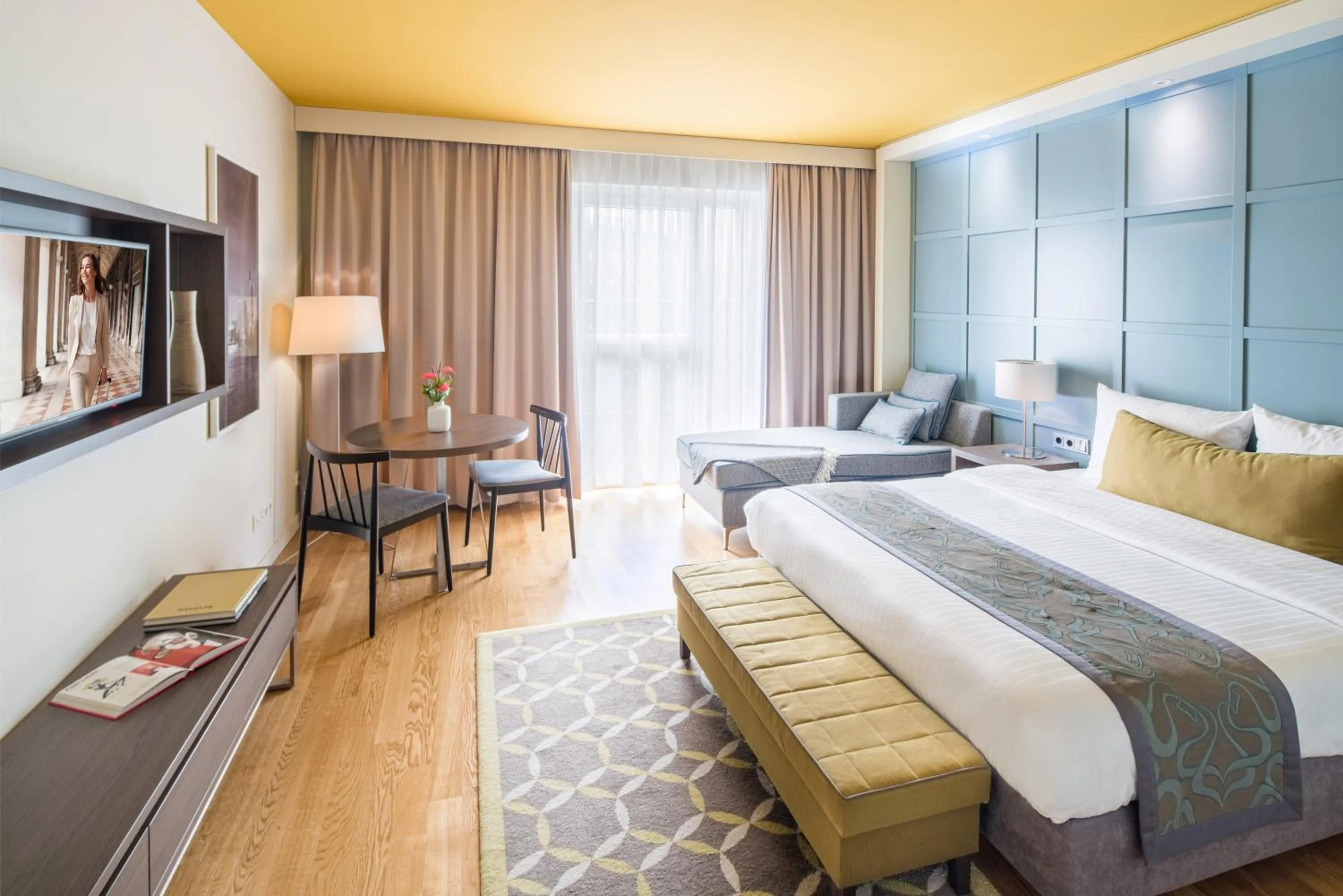 Bed in Citadines City Centre Frankfurt