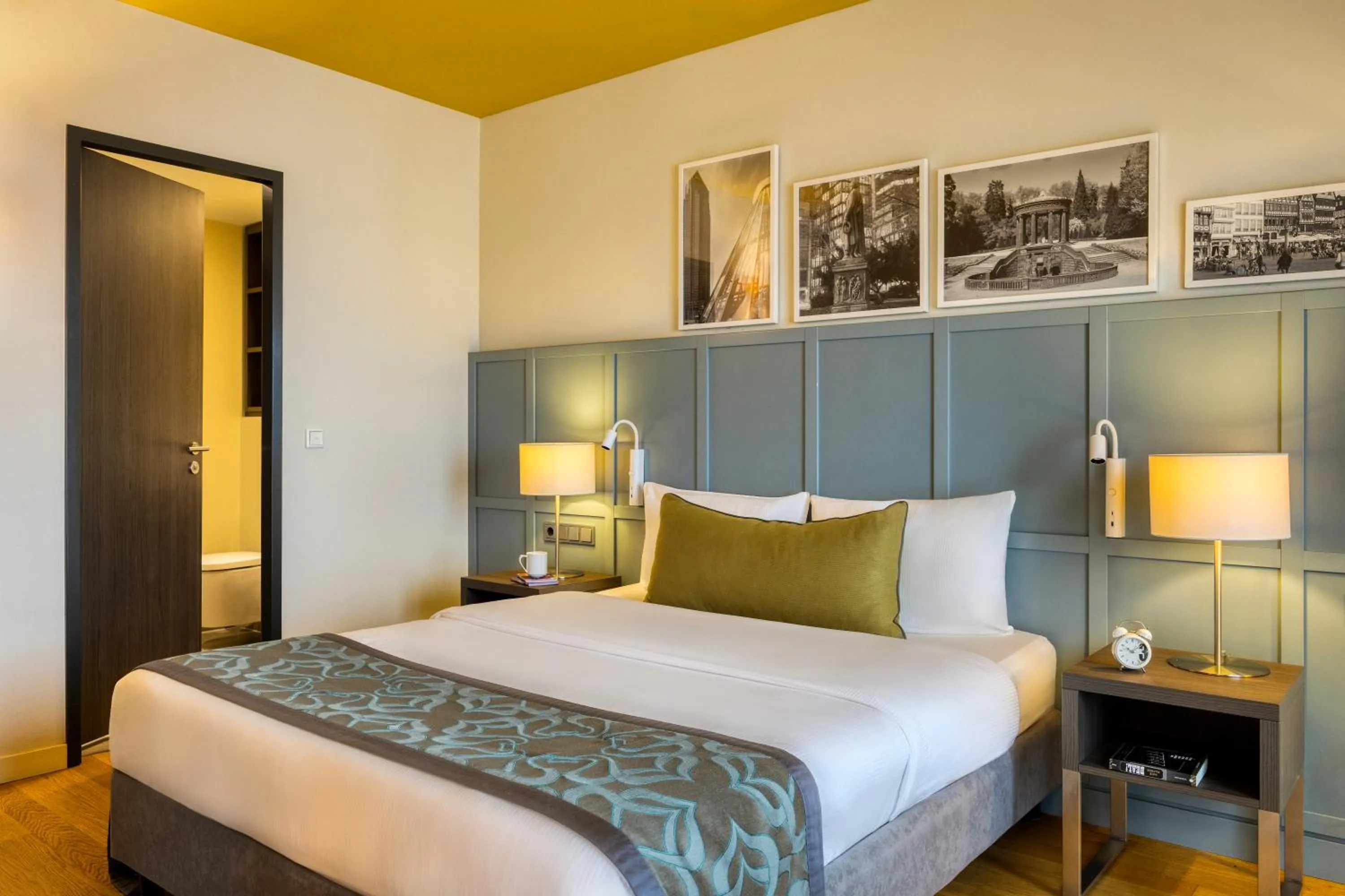 Bedroom, Bed in Citadines City Centre Frankfurt