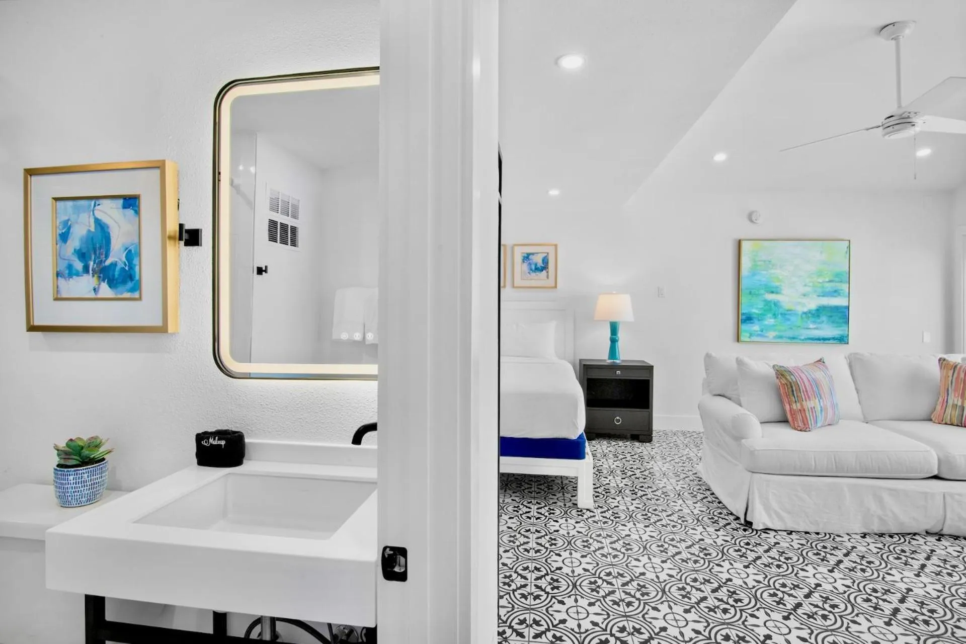 Bathroom in Pelican Post at Anna Maria Island Inn