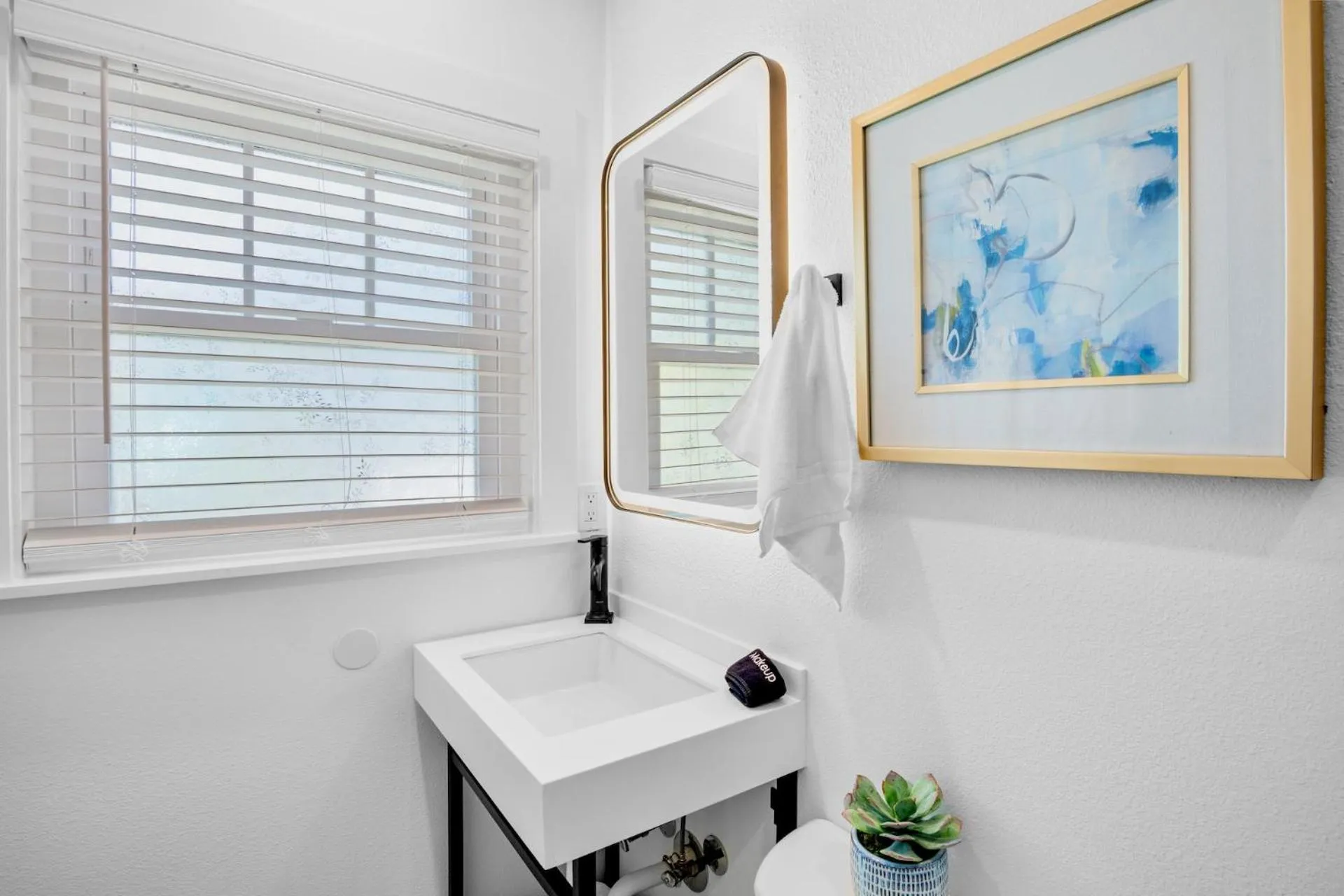 Bathroom in Pelican Post at Anna Maria Island Inn