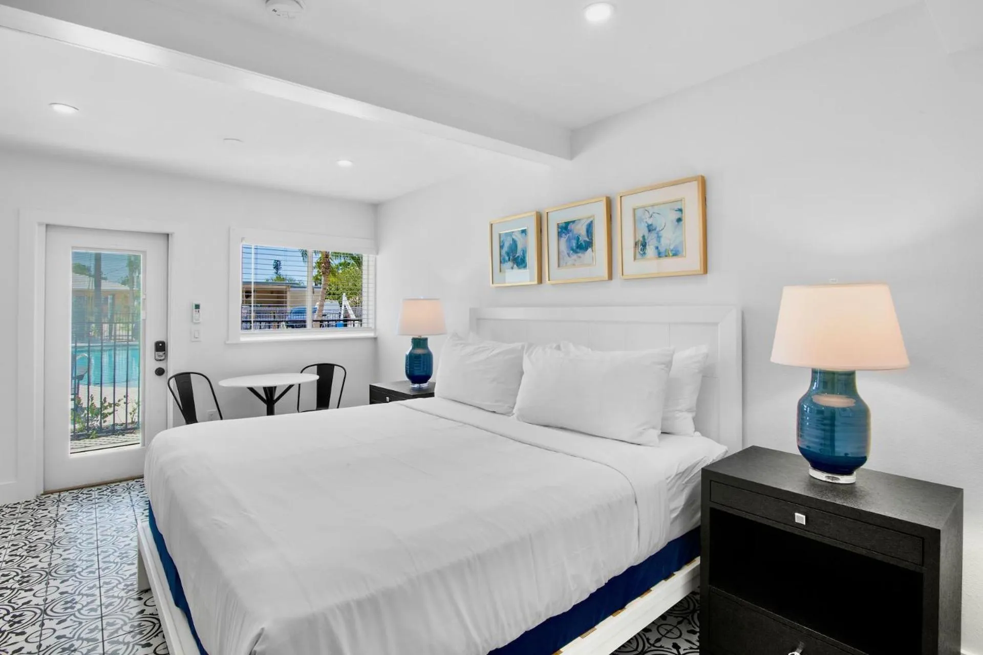 Bed in Pelican Post at Anna Maria Island Inn